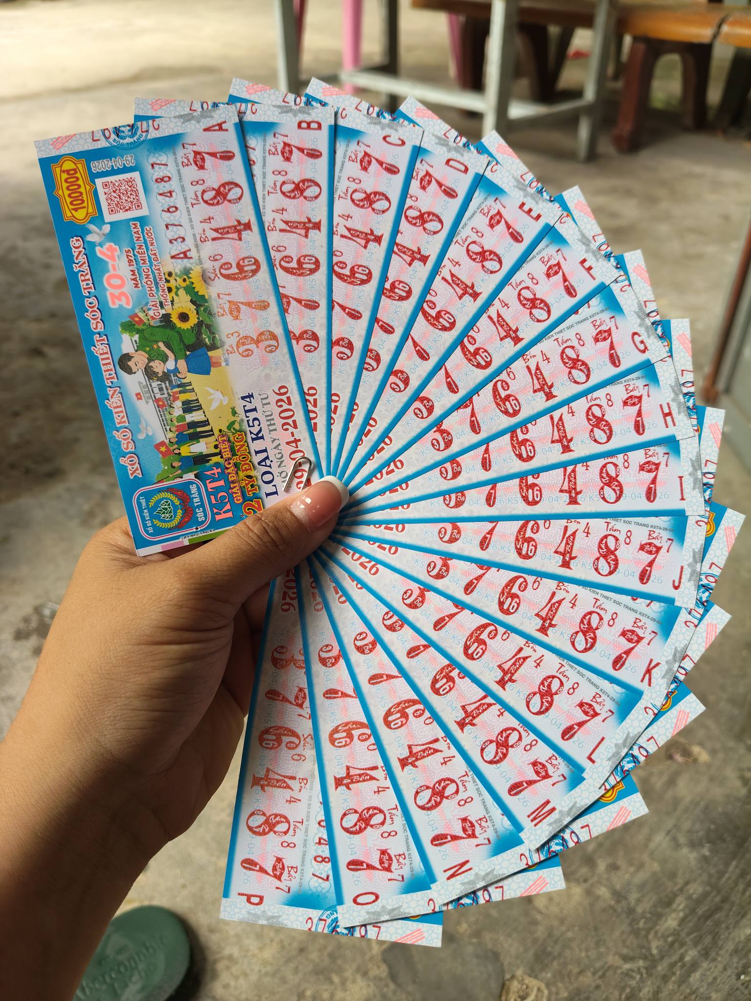 Nhiều vé trúng độc đắc xổ số miền Nam xuất hiện vào chiều 29-4 - Ảnh 6.