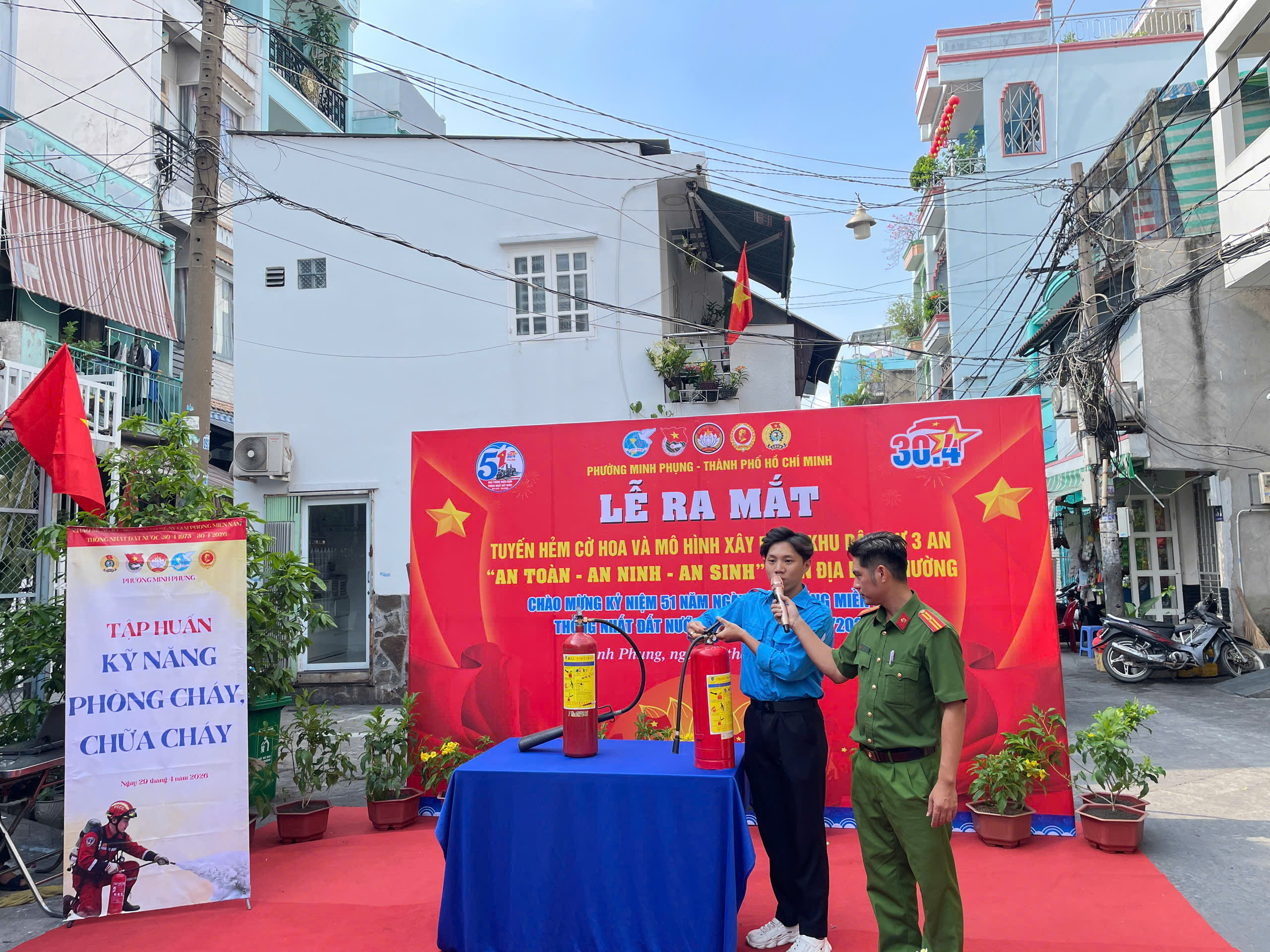 Phường Minh Phụng ra mắt "Tuyến hẻm cờ hoa" chào mừng đại lễ 30-4 - Ảnh 5.