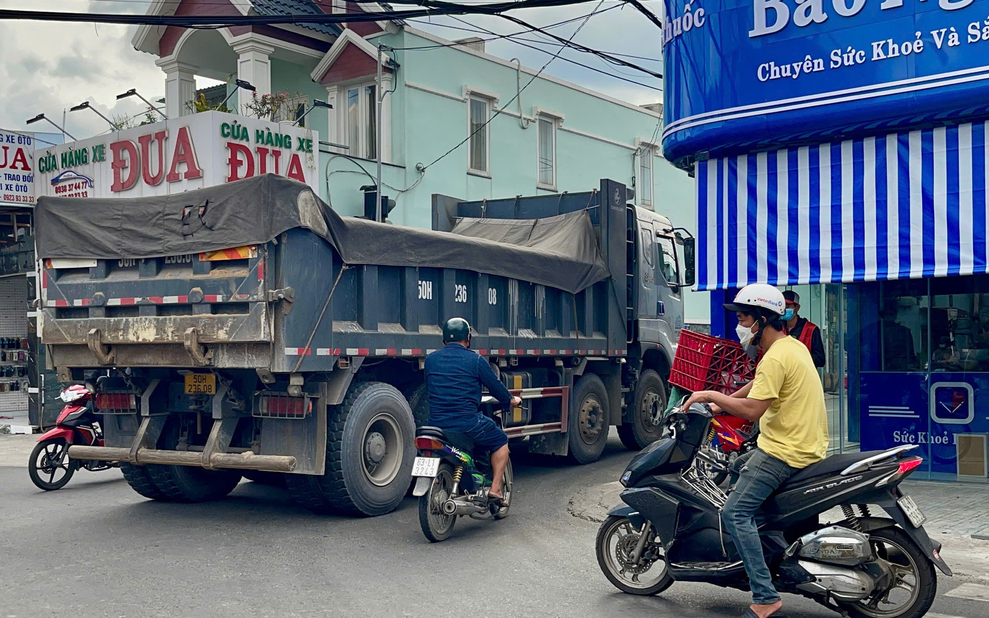 Xe tải tải trọng lớn ở TPHCM sẽ được kiểm tra toàn diện