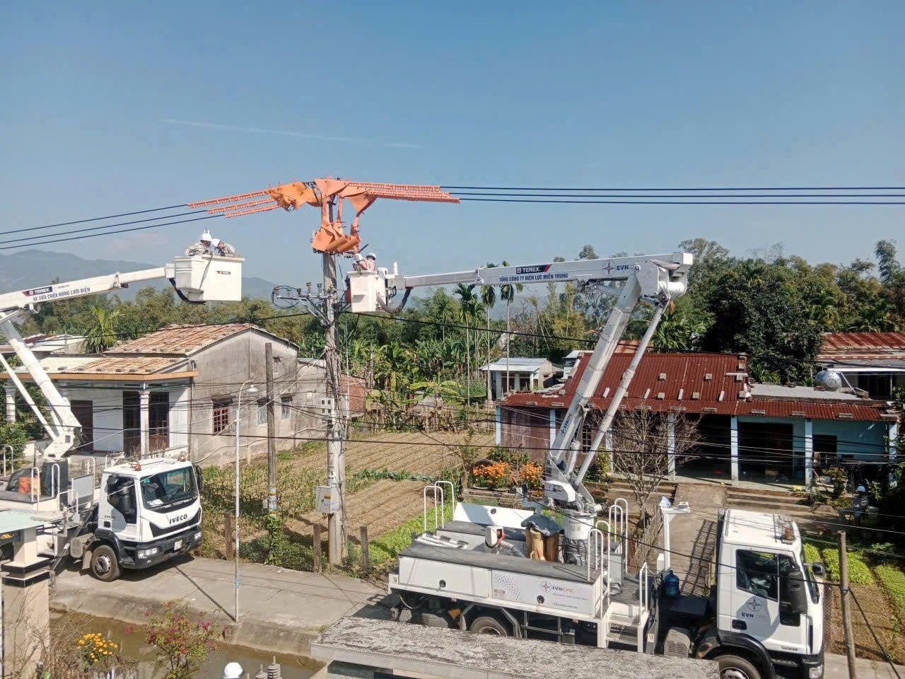 Chủ động sử dụng điện an to&agrave;n, tiết kiệm để tr&aacute;nh "sốc" với tiền điện - Ảnh 1.