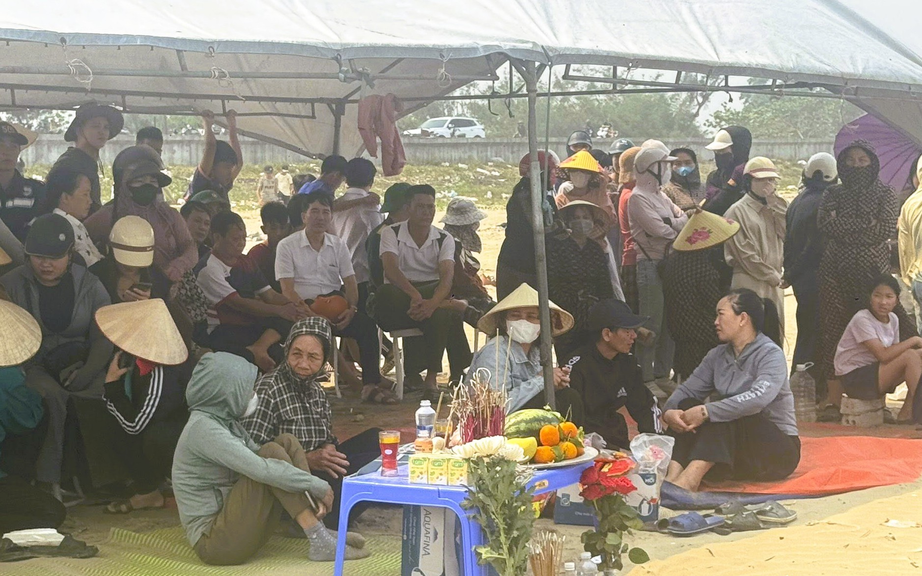 Tìm thấy thi thể 2 nam sinh 12 tuổi mất tích khi đi tắm biển