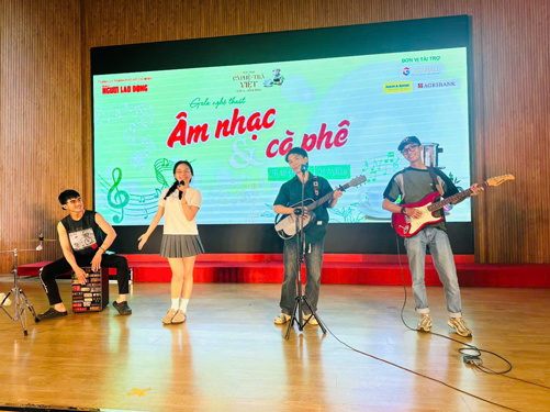 Gala "Âm nhạc và cà phê": Khi Mai Vàng bước ra đời sống đô thị - Ảnh 2.