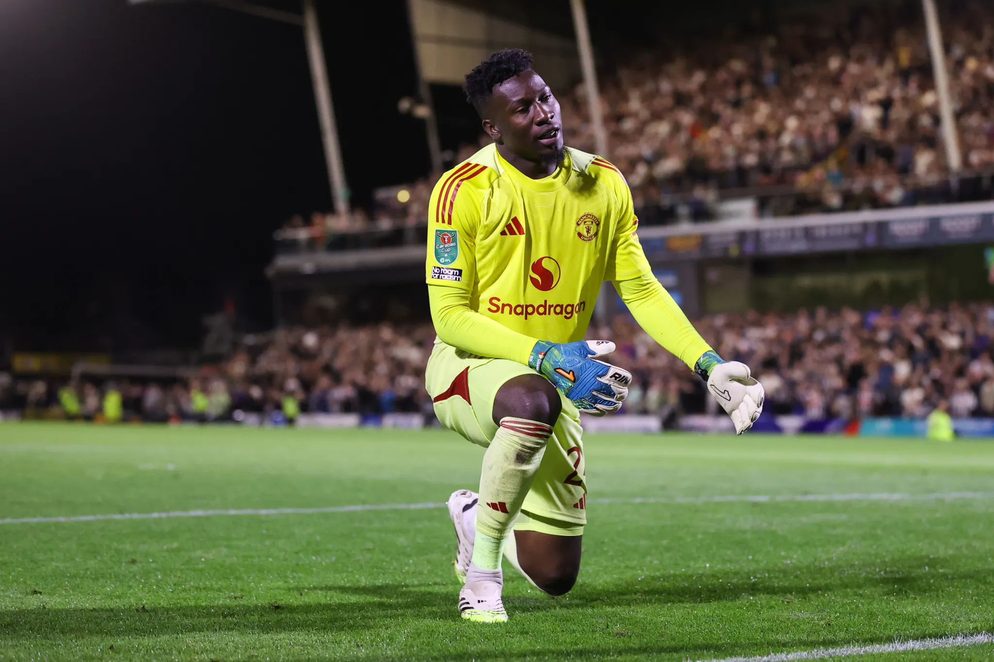 Thủ môn Onana lại “báo hại” Man Utd - Ảnh 1.