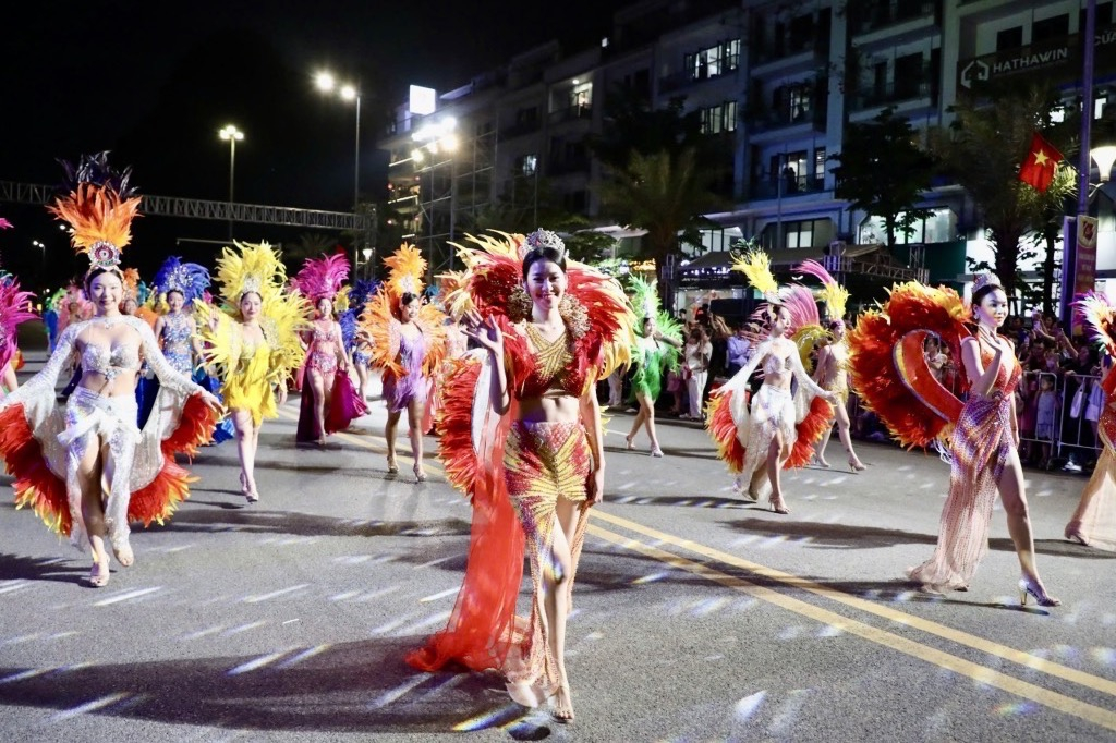 Carnaval Hạ Long 2026: Vũ hội đường phố bên bờ di sản - Ảnh 3.