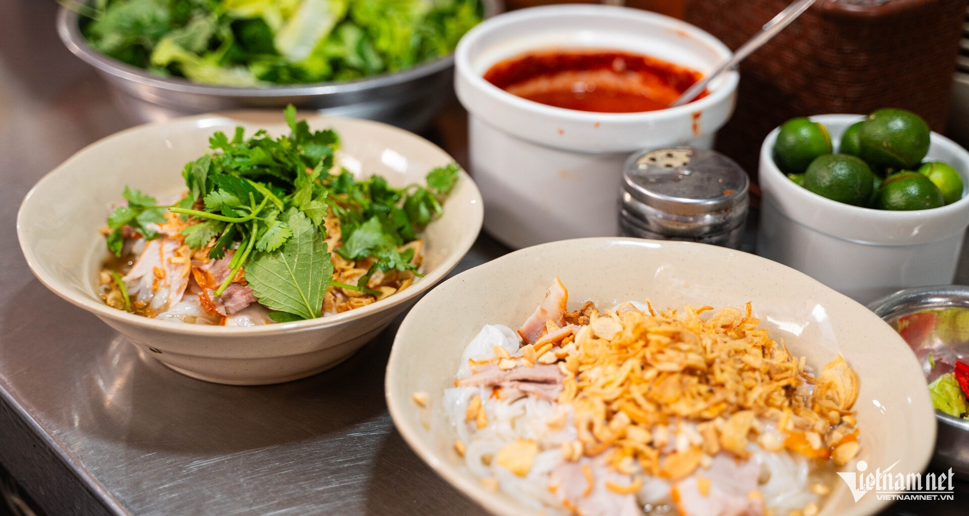 Foodtour Hà Nội kỳ nghỉ lễ, thưởng thức 5 món phở "phiên bản lạ" ngon miệng
