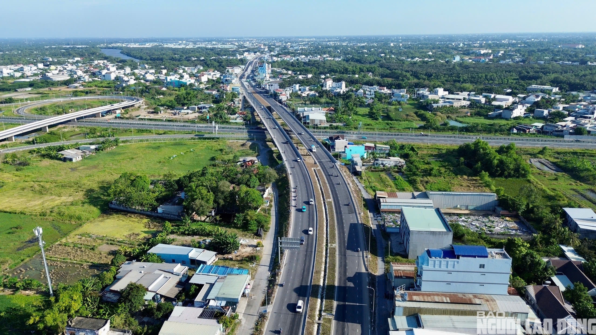Quốc lộ 50 khang trang: Đổi mới giao th&ocirc;ng T&acirc;y Ninh năm 2026 - Ảnh 1.