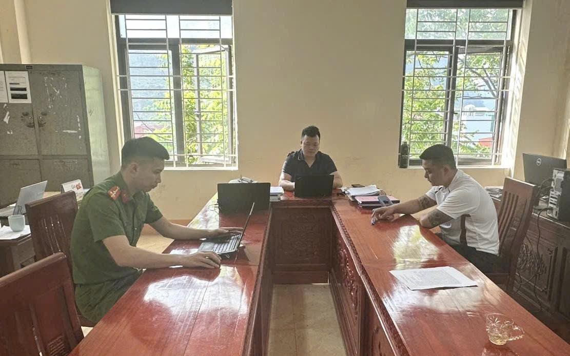 Bị đánh gãy xương hàm vì lên Facebook xúc phạm vợ người khác