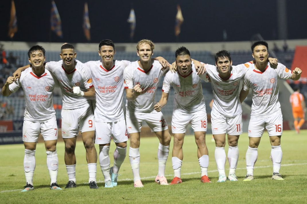 Vòng 21 V-League 2025-2026: "Vua áo đen" Hàn Quốc cầm còi trận đại chiến Thể Công Viettel - Ninh Bình - Ảnh 2.