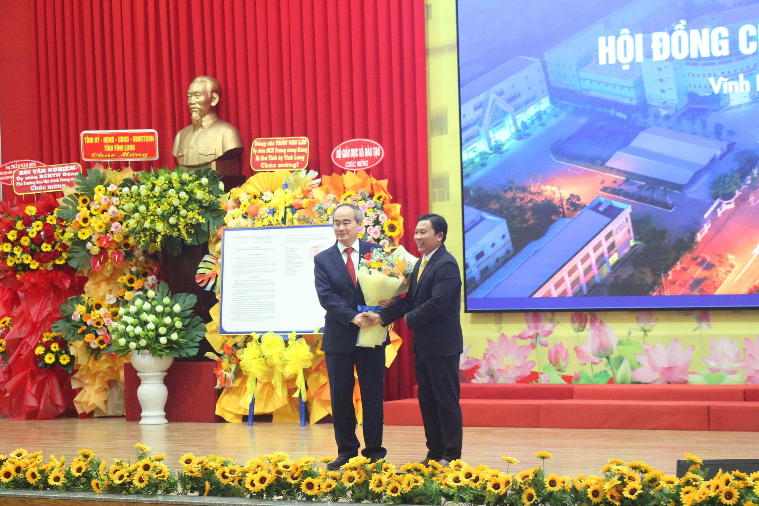 GS-TS Nguyễn Thiện Nhân làm cố vấn cấp cao Hội đồng Chiến lược Đại học Trà Vinh - Ảnh 5.