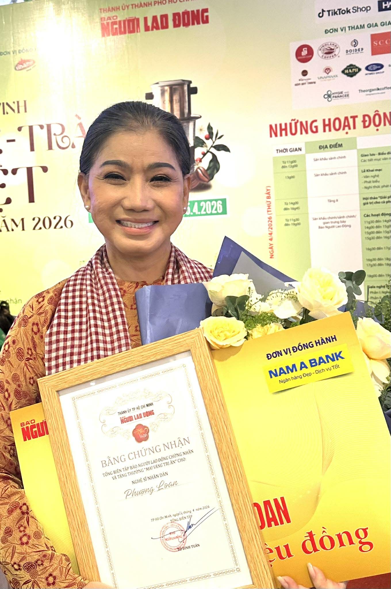 Gala "&Acirc;m nhạc v&agrave; c&agrave; ph&ecirc;": Những rung động từ tr&aacute;i tim NSND Phượng Loan, NSƯT Vũ Lu&acirc;n - Ảnh 3.