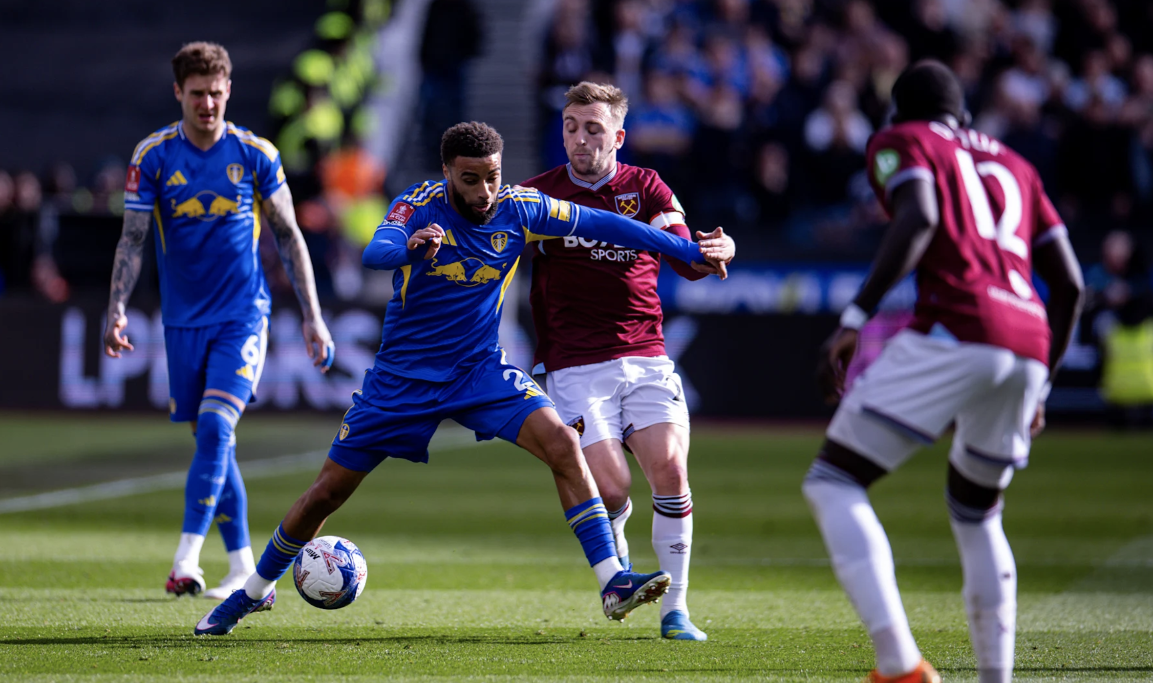 "Đấu súng" nghẹt thở, Leeds United vào bán kết FA Cup chờ chiến Chelsea - Ảnh 1.