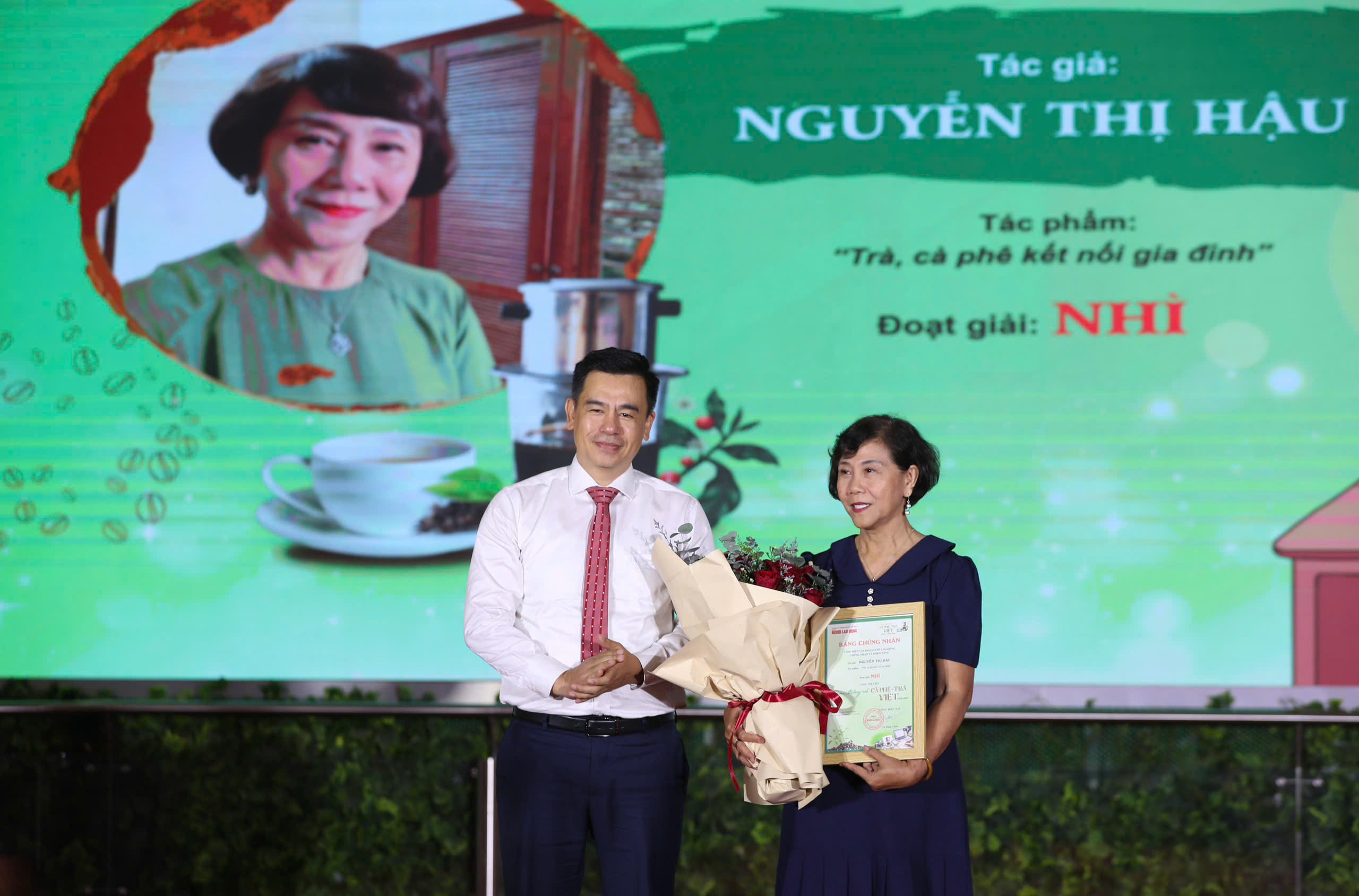 B&aacute;o Người Lao Động trao giải cuộc thi viết về c&agrave; ph&ecirc; - tr&agrave; Việt 2026 - Ảnh 6.