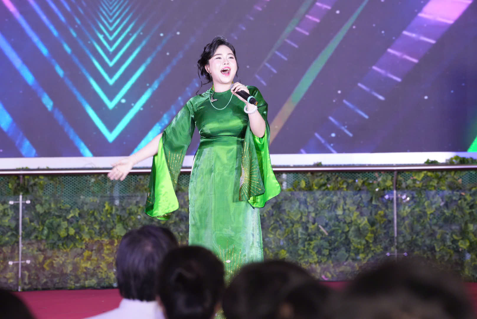 Lady Phương Thùy cùng dàn nghệ sĩ khép lại Lễ hội "Tôn vinh cà phê - trà Việt" lần thứ 4 - Ảnh 4.