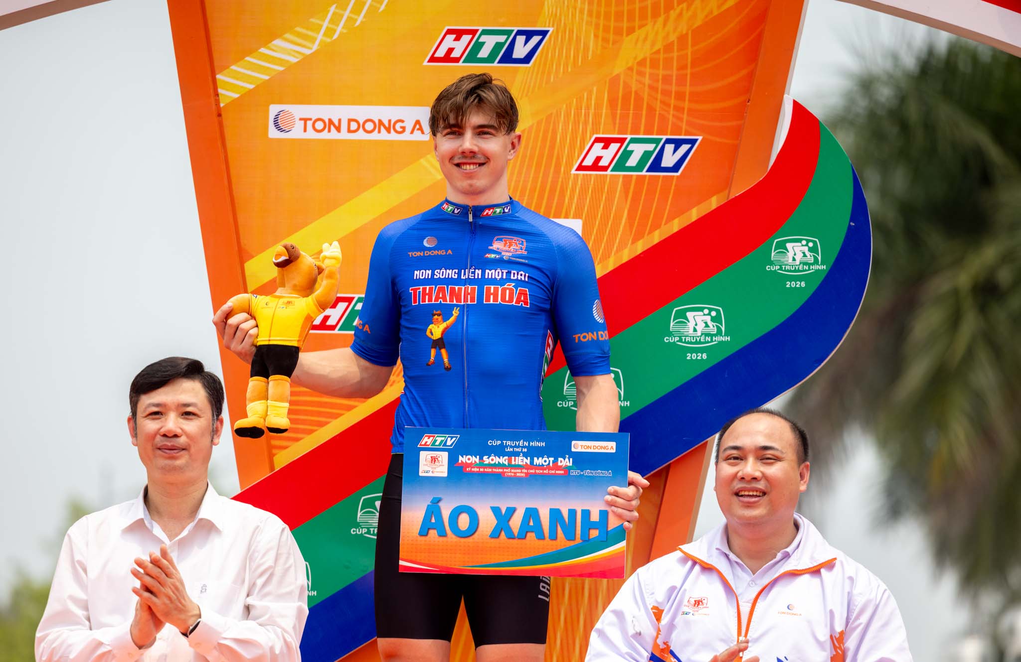 C&uacute;p Truyền h&igrave;nh TP HCM 2026: Marchuk Dzianis "x&eacute;" &Aacute;o v&agrave;ng sau m&agrave;n rượt đuổi nghẹt thở - Ảnh 10.