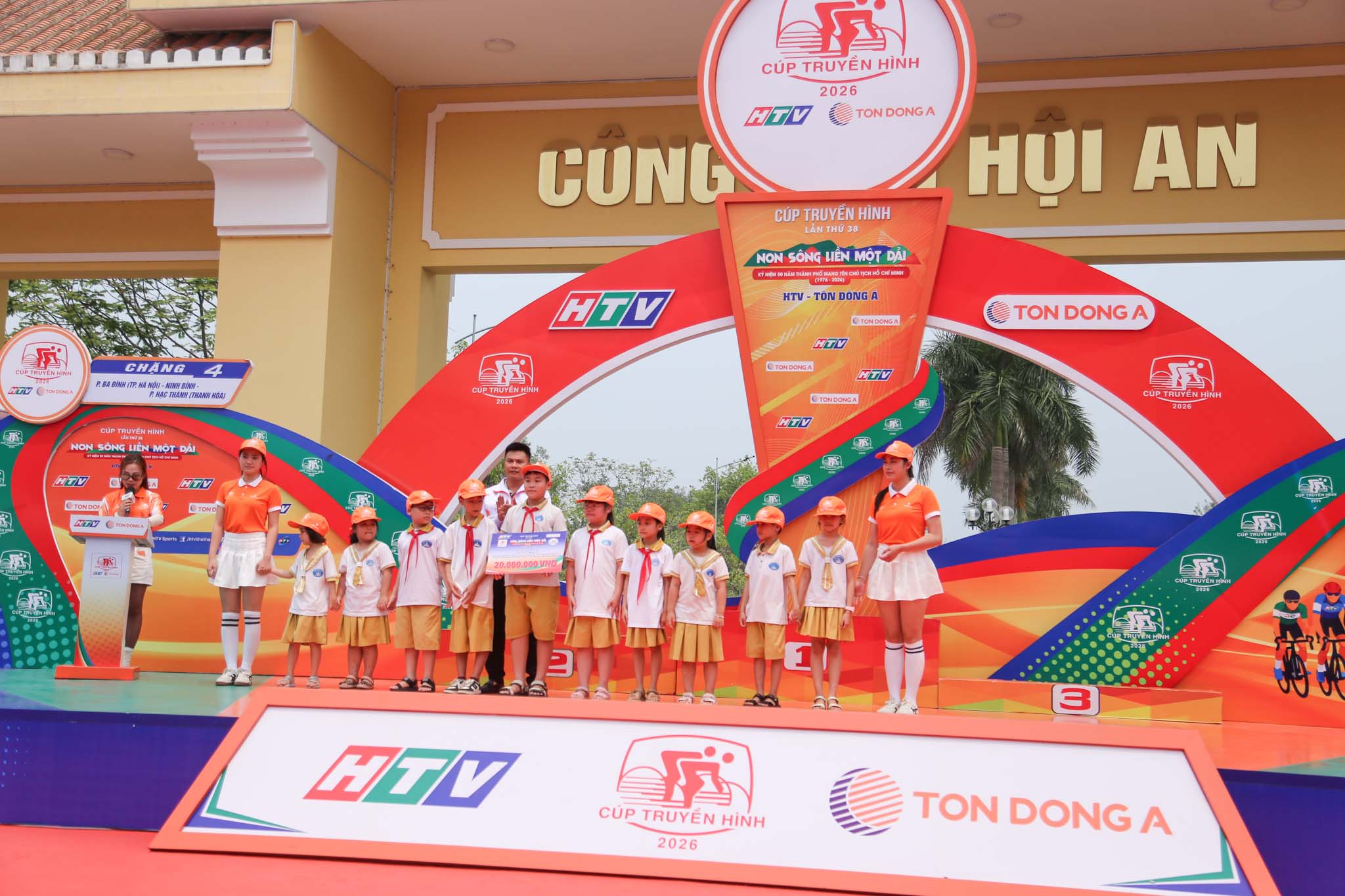 C&uacute;p Truyền h&igrave;nh TP HCM 2026: Marchuk Dzianis "x&eacute;" &Aacute;o v&agrave;ng sau m&agrave;n rượt đuổi nghẹt thở - Ảnh 12.