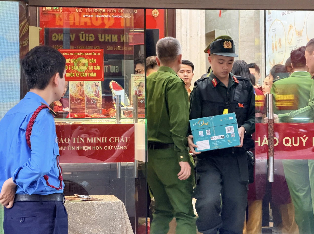 H&ocirc;m nay, C&ocirc;ng an H&agrave; Nội c&ocirc;ng bố vụ &aacute;n C&ocirc;ng ty TNHH Bảo T&iacute;n Minh Ch&acirc;u - Ảnh 1.