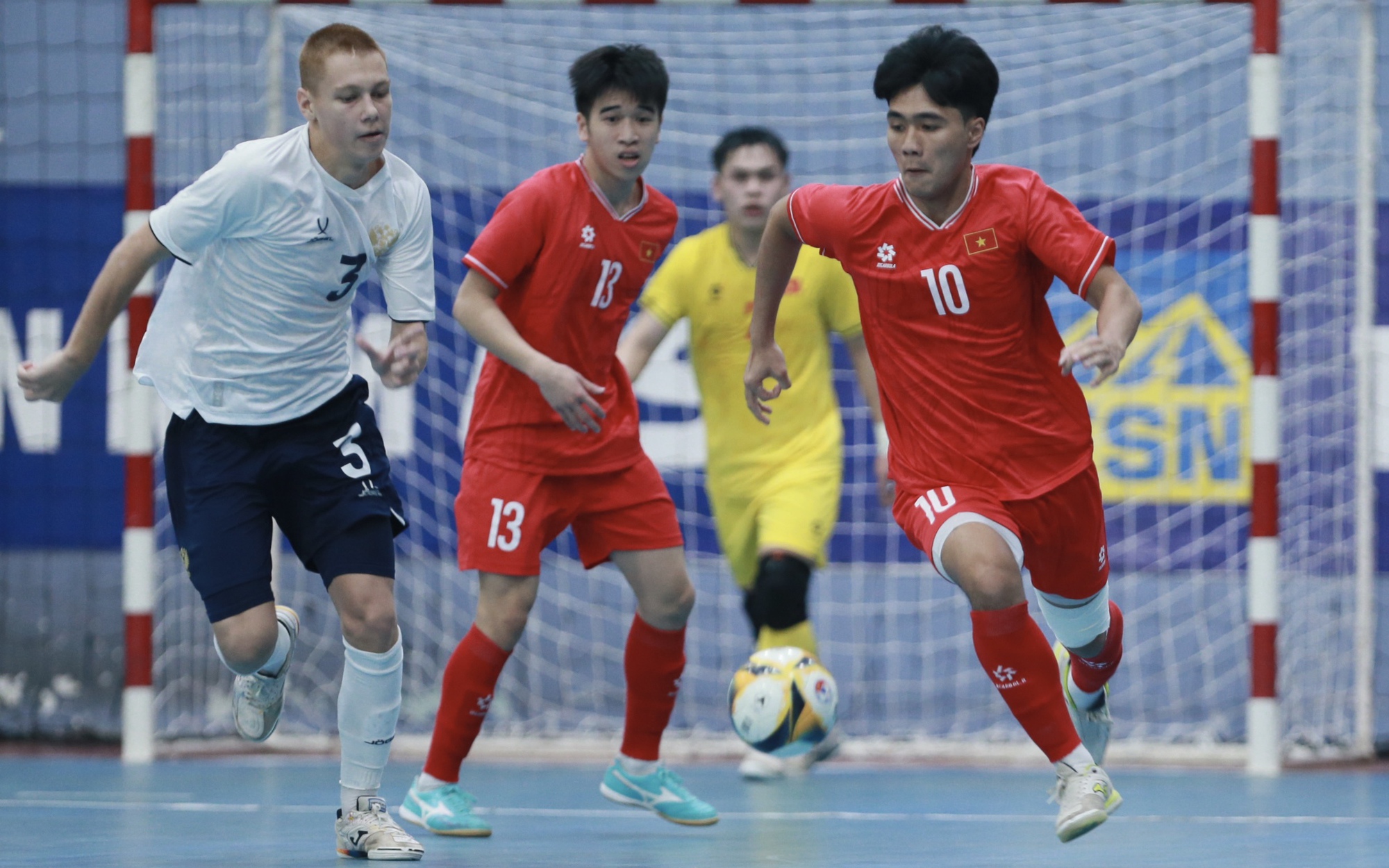 U19 futsal Việt Nam đấu với tuyển Nga tại TP HCM
