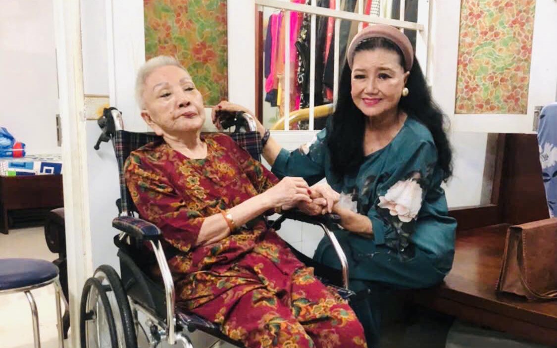 NSND Kim Cương: "Khi khỏe tôi phải thăm Hồng Nga"