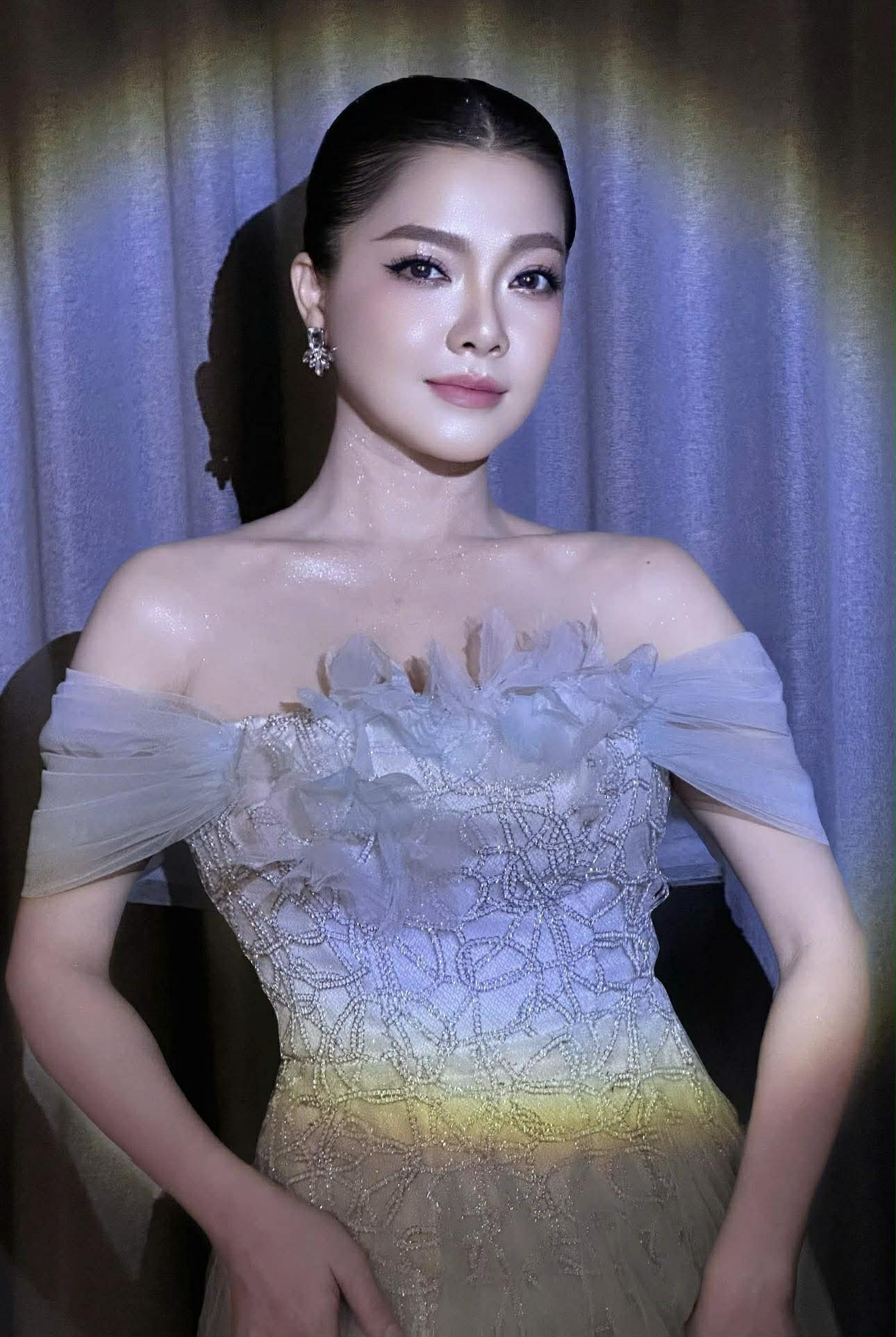 Phương Thanh, Lân Nhã, Đoan Trang hội ngộ đêm nhạc "Hơn một lời cám ơn" - Ảnh 4.