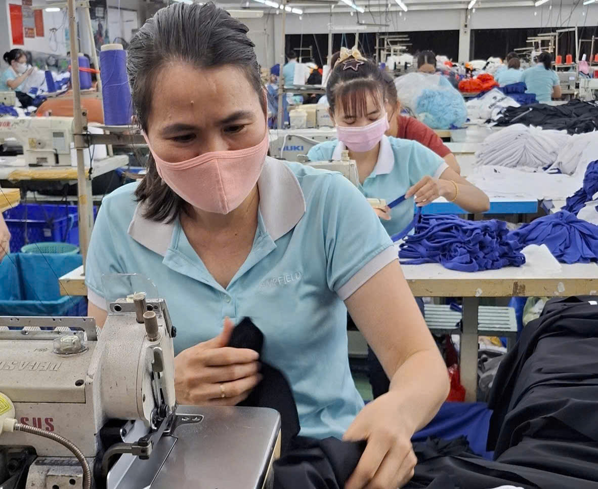 Vượt khó, giữ việc cho người lao động - Ảnh 1.