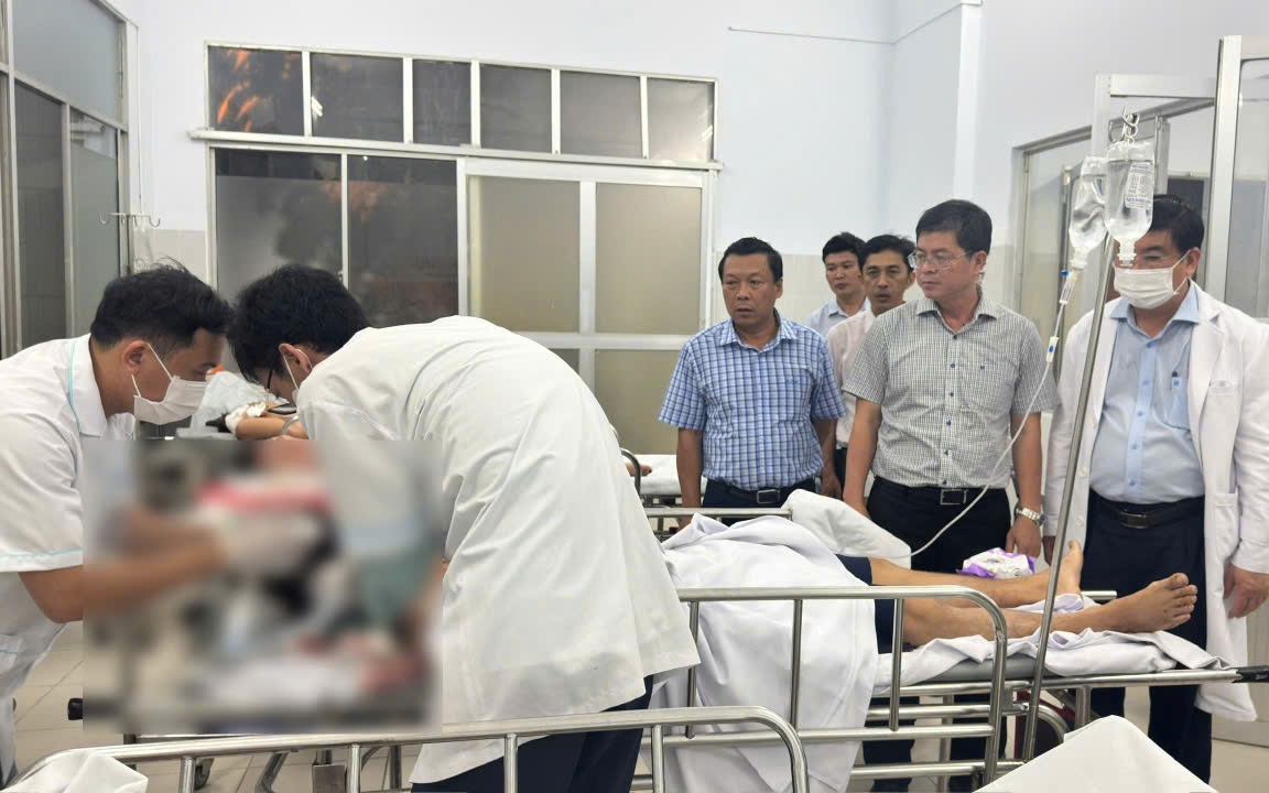 Xe lao xuống vực 4 người tử vong: Tài xế đang làm việc với công an