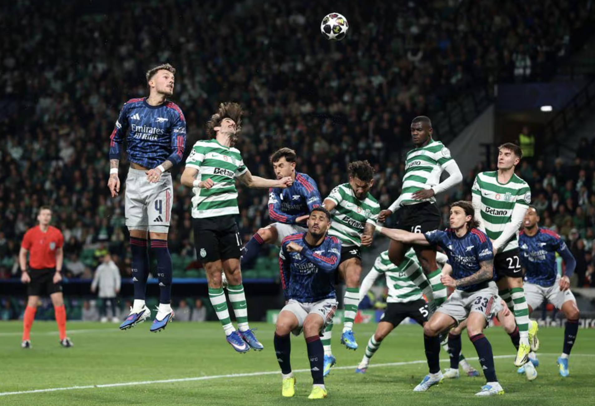 Kai Havertz tỏa sáng phút bù giờ, Arsenal rộng cửa vào bán kết Champions League - Ảnh 3.
