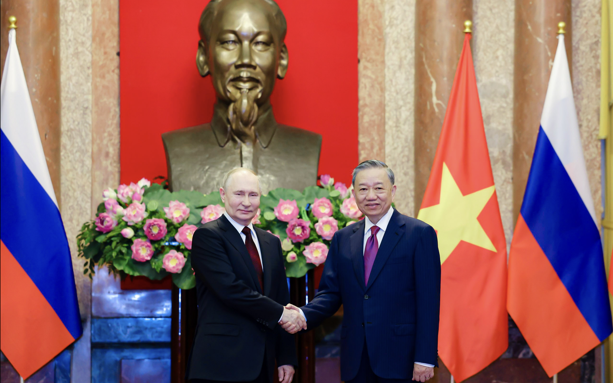 Tổng thống Nga Vladimir Putin chúc mừng Tổng Bí thư, Chủ tịch nước Tô Lâm