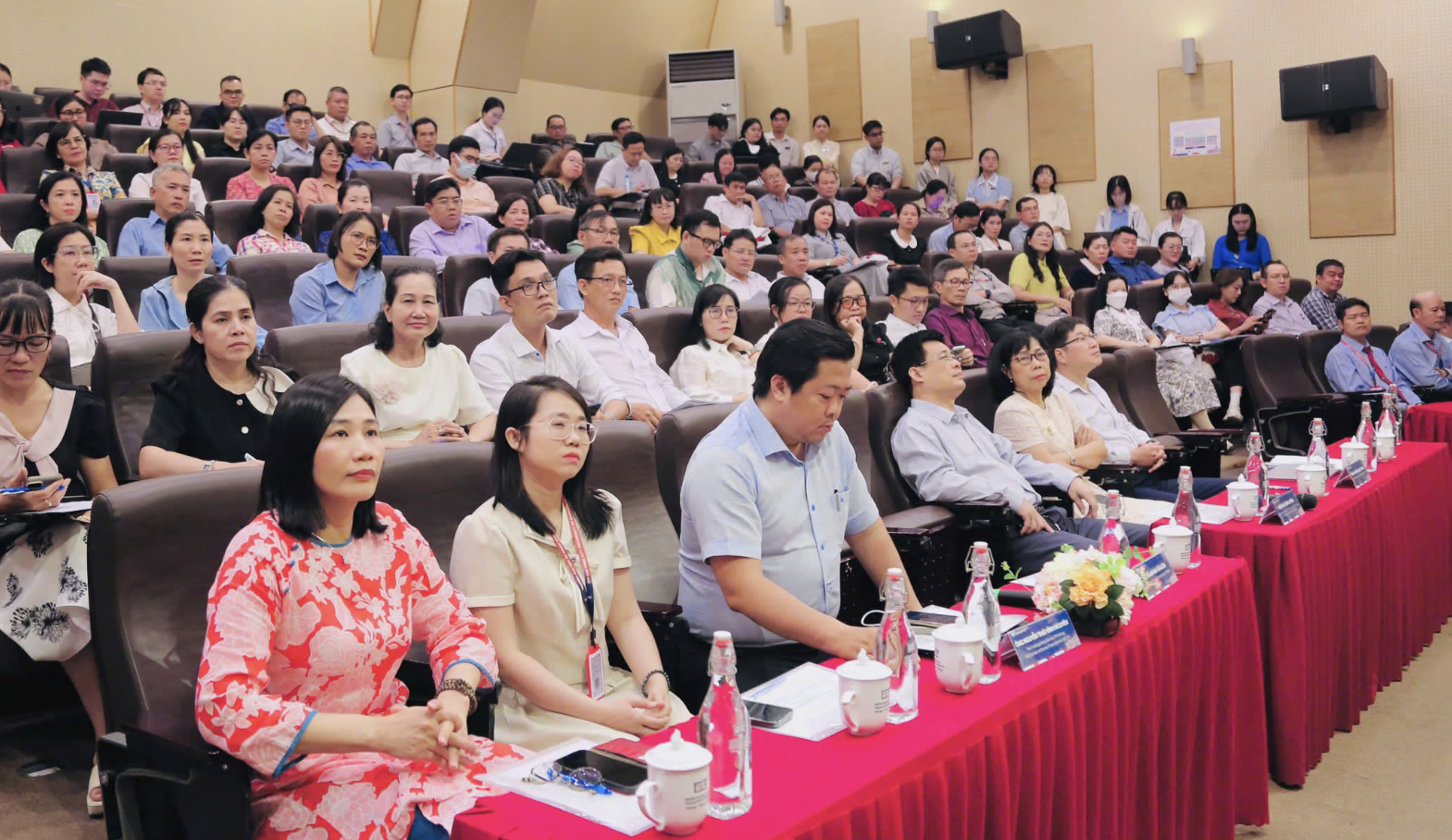 Cần tôn vinh năng lực học sinh lớp 9 trước ngưỡng chuyển cấp - Ảnh 2.
