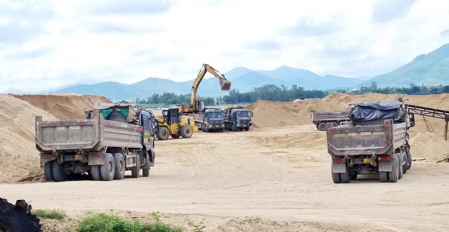 Gia Lai tổ chức họp khẩn trước “cơn sốt” giá vật liệu xây dựng - Ảnh 2.