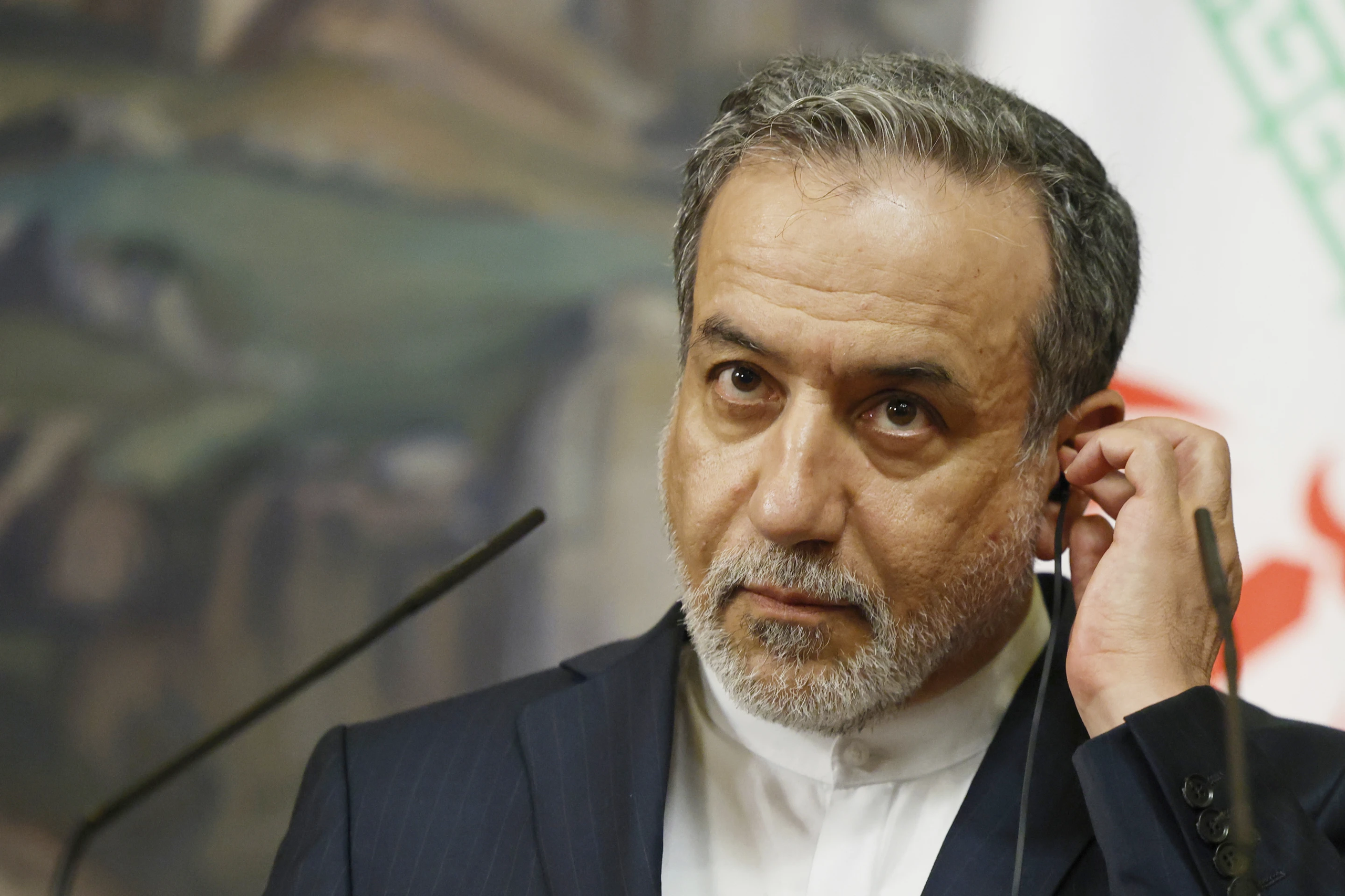 H&eacute; lộ nh&acirc;n vật ph&uacute;t ch&oacute;t &ldquo;chốt&rdquo; lệnh ngừng bắn Mỹ - Iran - Ảnh 4.