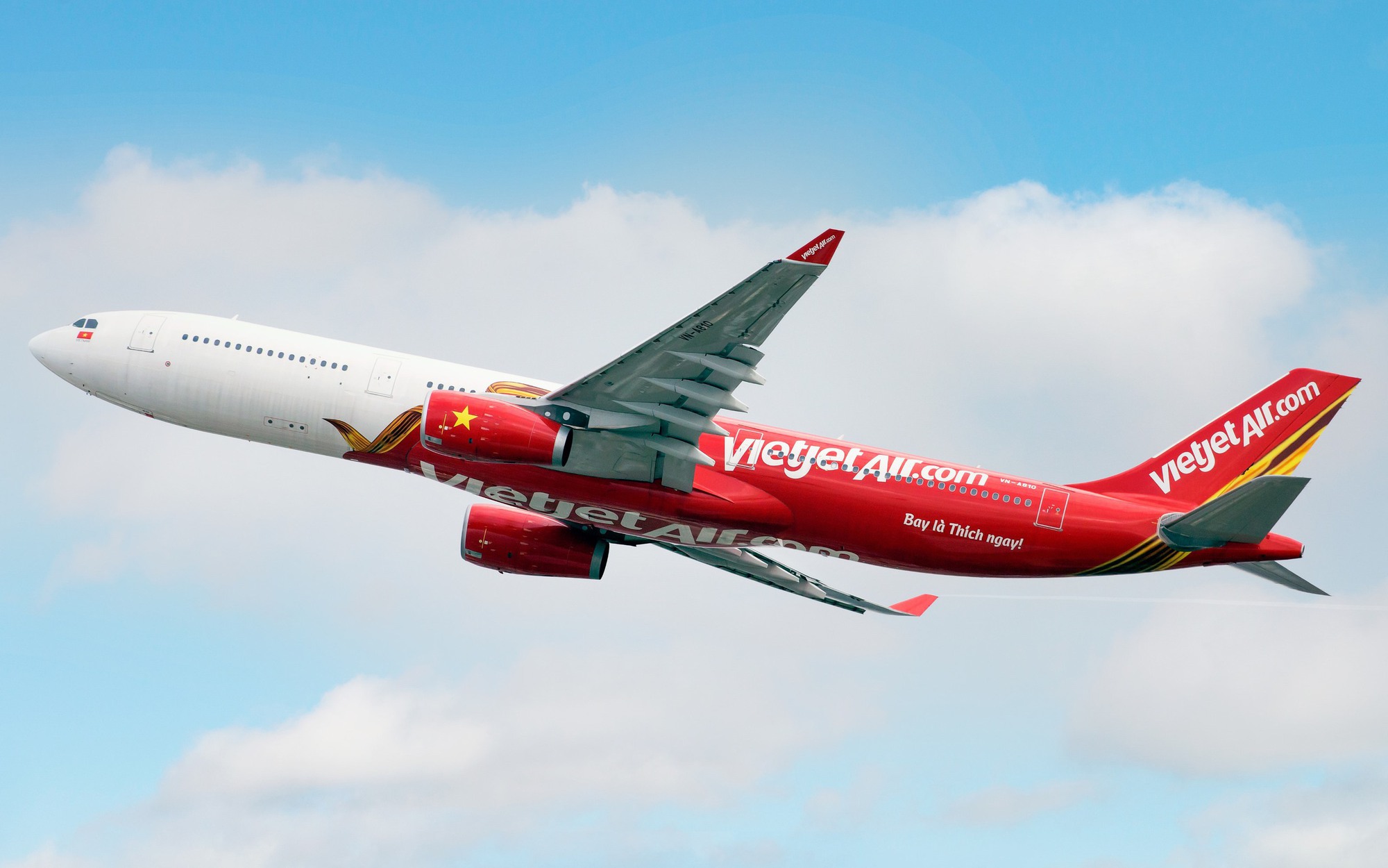 Vietjet khuyến mại h&agrave;ng triệu v&eacute; đến 100% trong 3 ng&agrave;y v&agrave;ng - Ảnh 3.