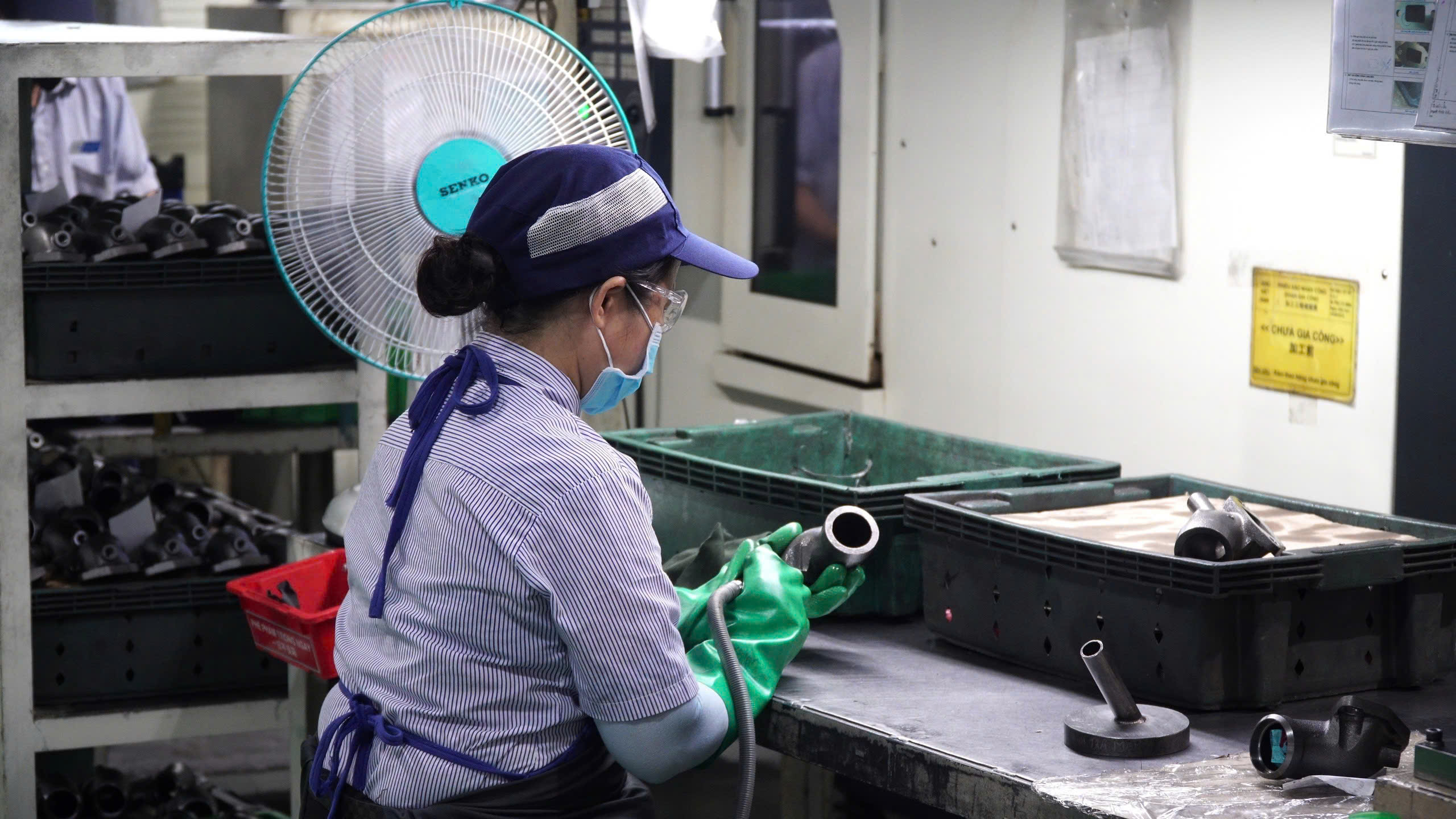 Doanh nghiệp chủ động hoán đổi và tăng thêm ngày nghỉ lễ - Ảnh 1.