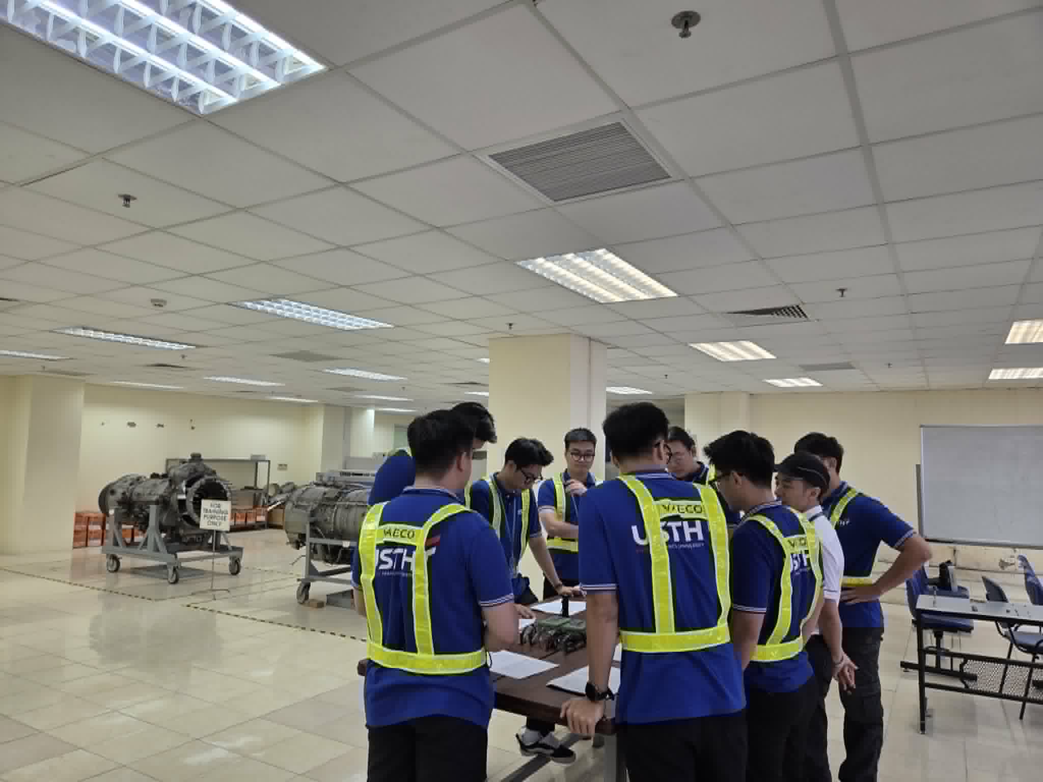 Việt Nam c&oacute; tổ chức đ&agrave;o tạo bảo dưỡng m&aacute;y bay theo chuẩn ch&acirc;u &Acirc;u - Ảnh 8.