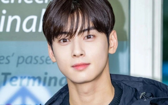 Mỹ nam Cha Eun-woo liên tiếp đối mặt khó khăn