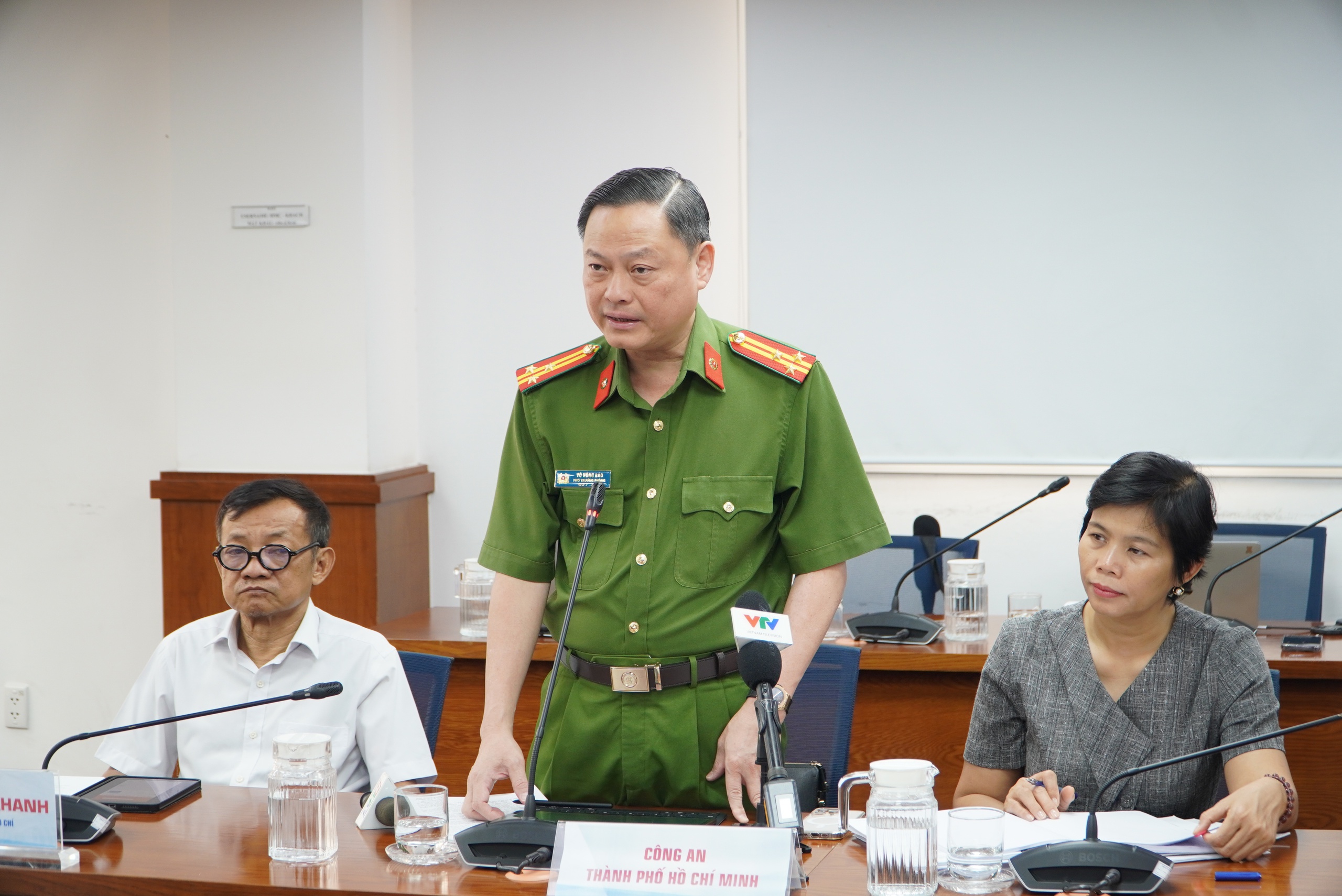TPHCM thí điểm Công an cấp xã đảm bảo về trật tự đô thị đến nay ra sao? - Ảnh 1.