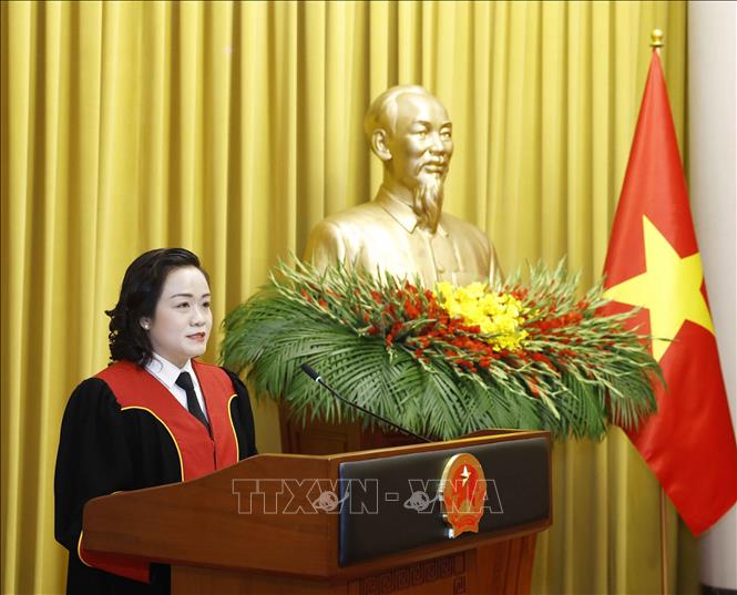 Tổng B&iacute; thư T&ocirc; L&acirc;m trao quyết định bổ nhiệm Thẩm ph&aacute;n T&ograve;a &aacute;n nh&acirc;n d&acirc;n tối cao 2026 - Ảnh 9.