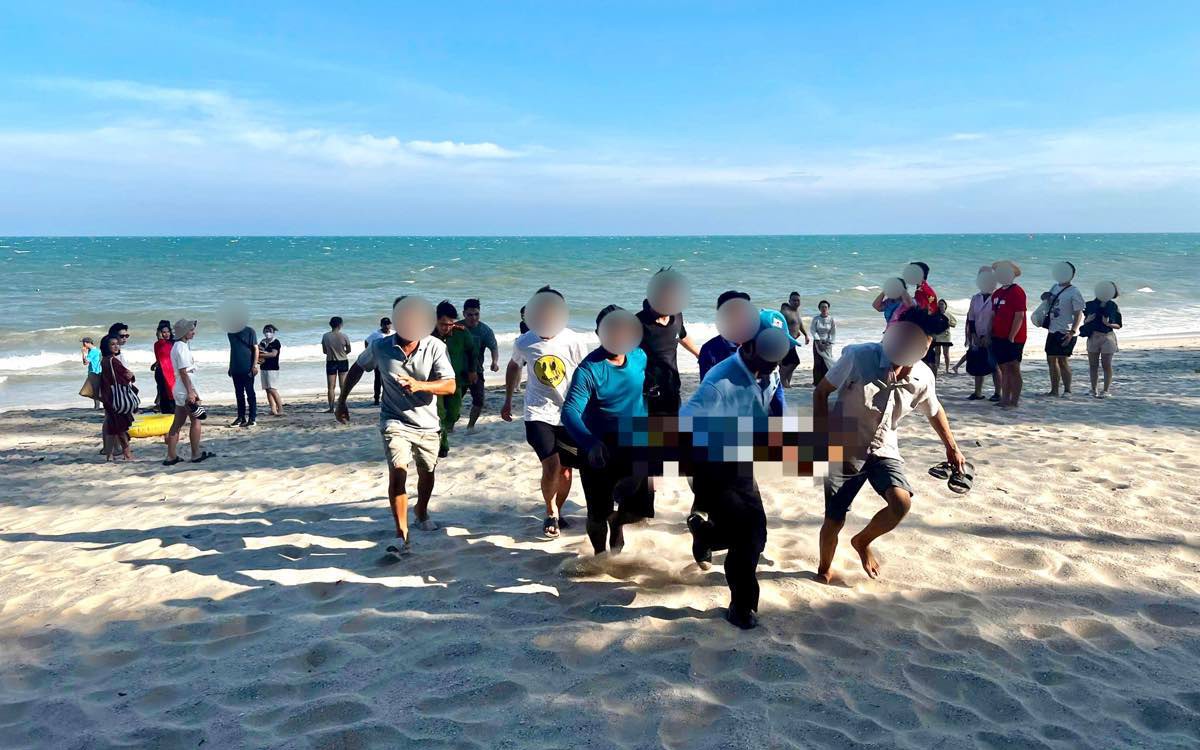 Tắm biển tại Mũi Né, một thiếu niên ở TPHCM đuối nước tử vong