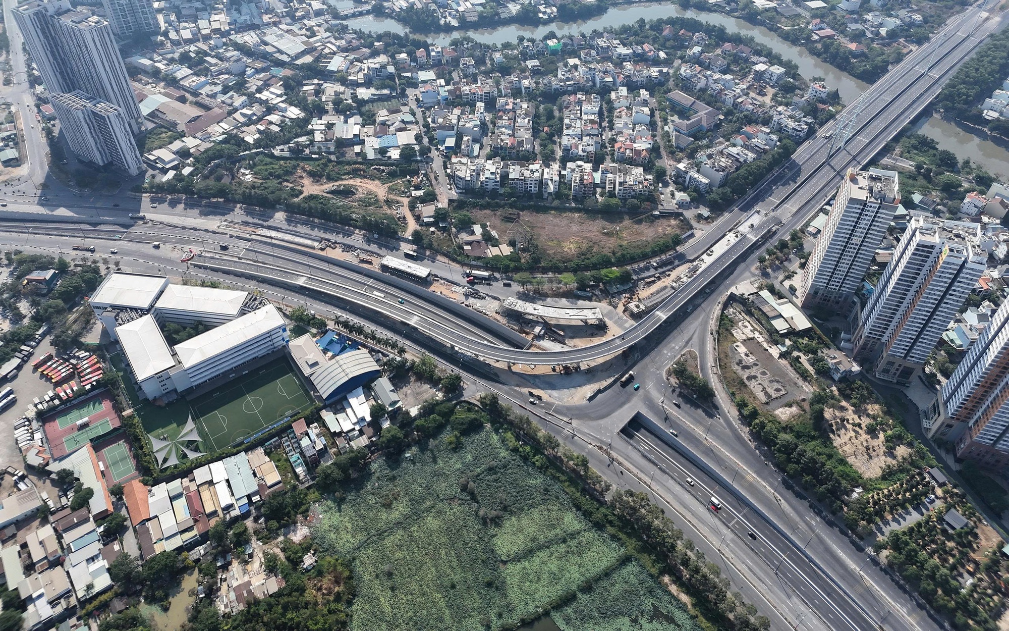 Thông xe cầu vượt N3 nút giao An Phú