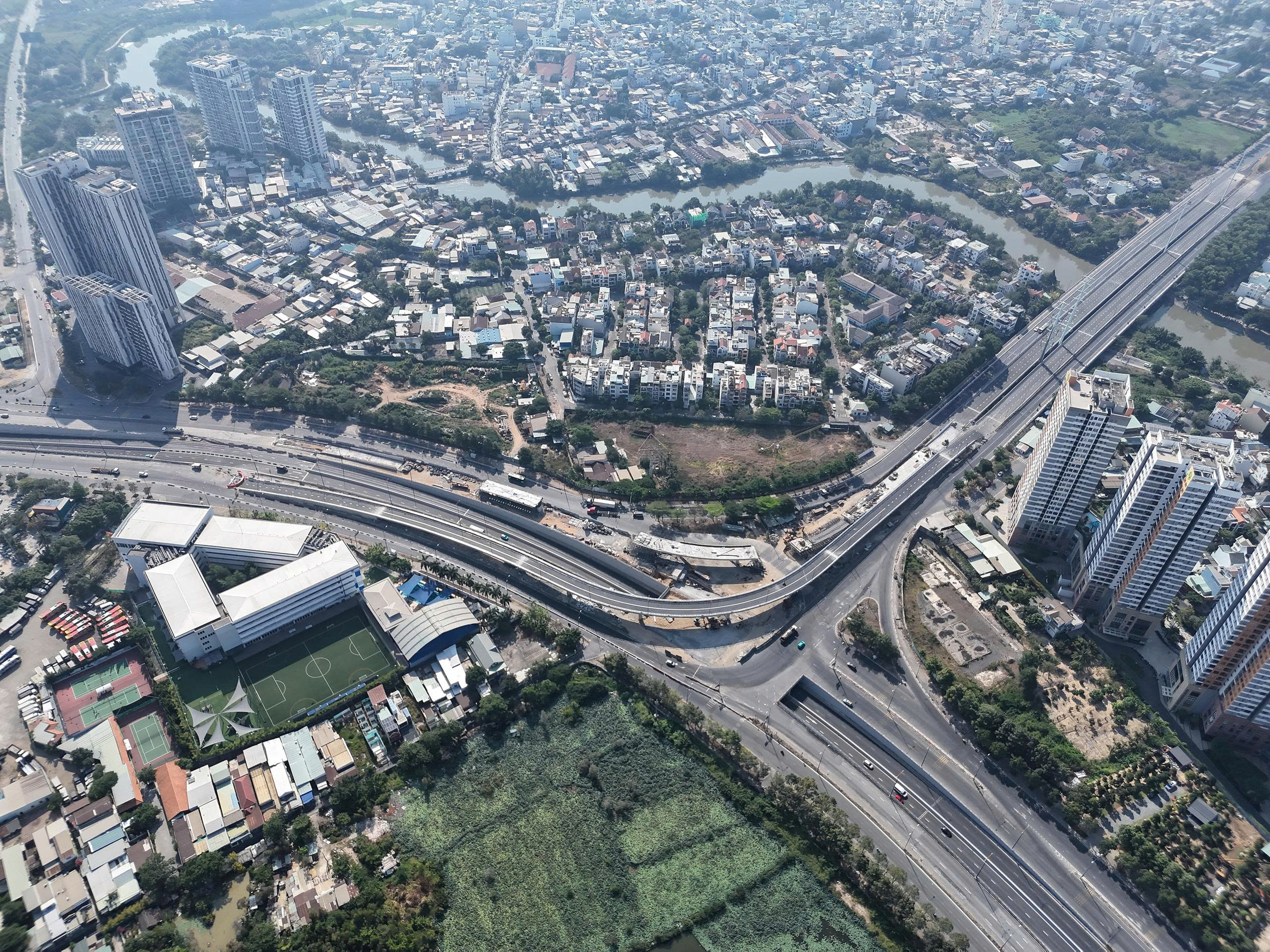 Thông xe cầu vượt N3 nút giao An Phú - Ảnh 1.