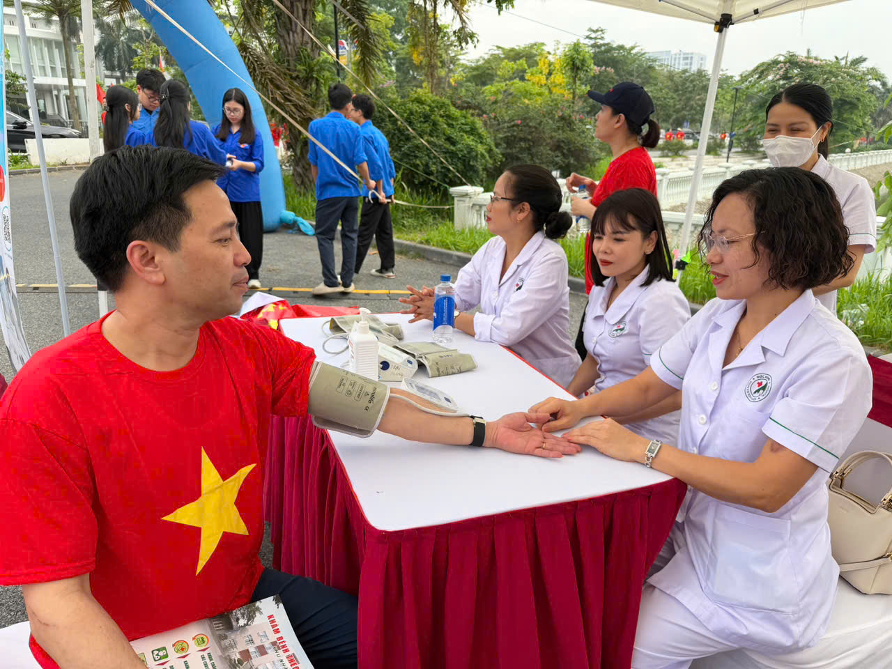 Người trẻ đối mặt nguy cơ đột quỵ do lối sống thiếu lành mạnh - Ảnh 8.