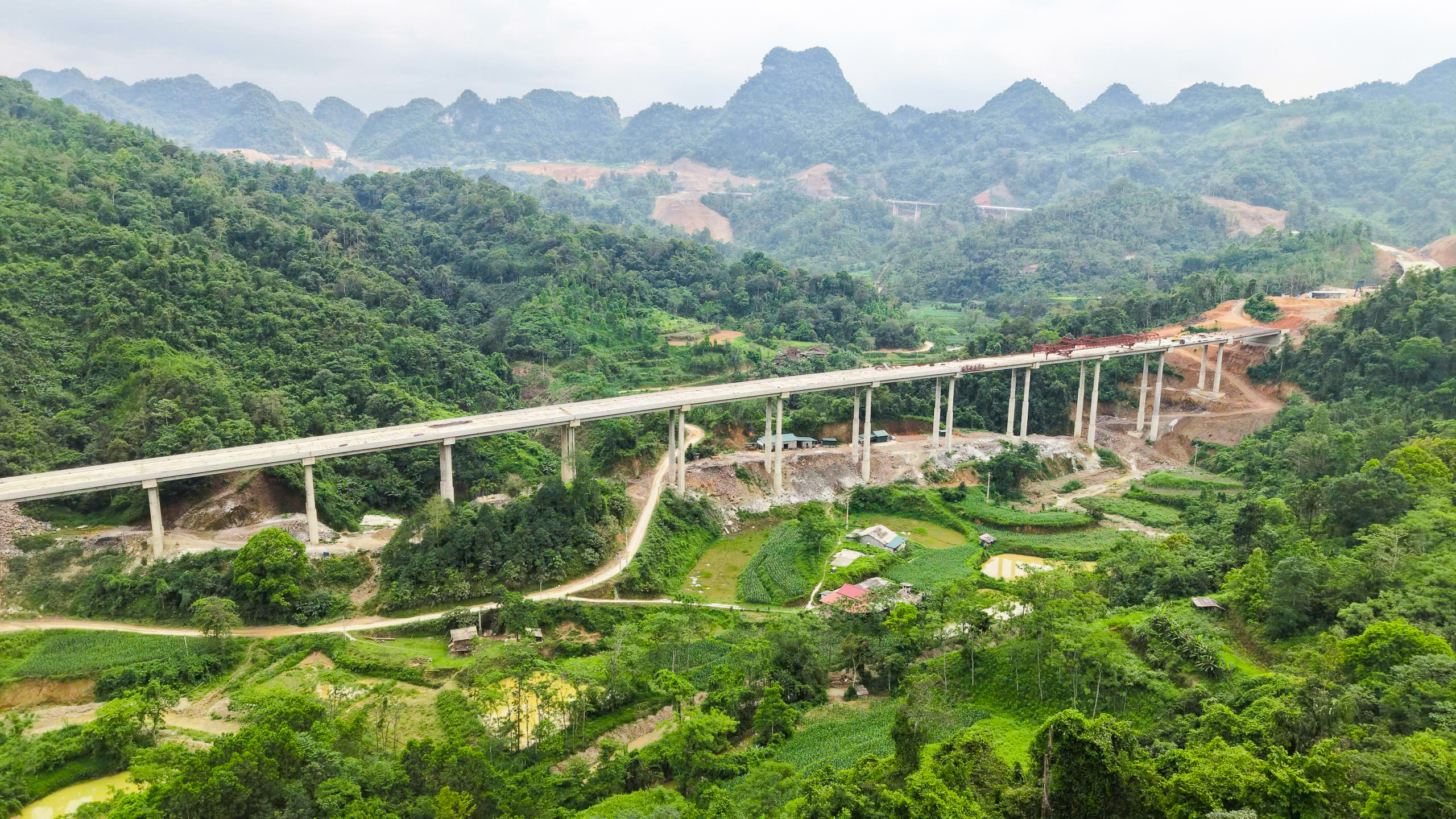Nhiều kiến nghị để sớm đưa cao tốc Hữu Nghị - Chi Lăng và Đồng Đăng - Trà Lĩnh sớm về đích - Ảnh 6.