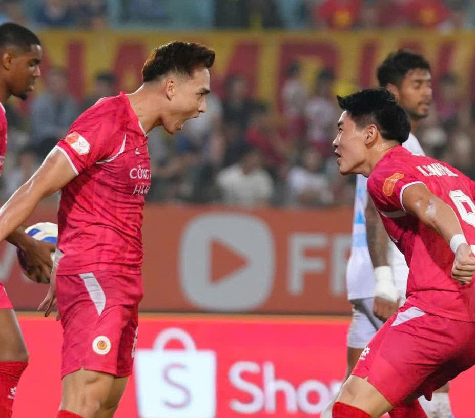 Đình Bắc nói gì khi lập cú đúp vào lưới nhà đương kim vô địch V-League? - Ảnh 2.