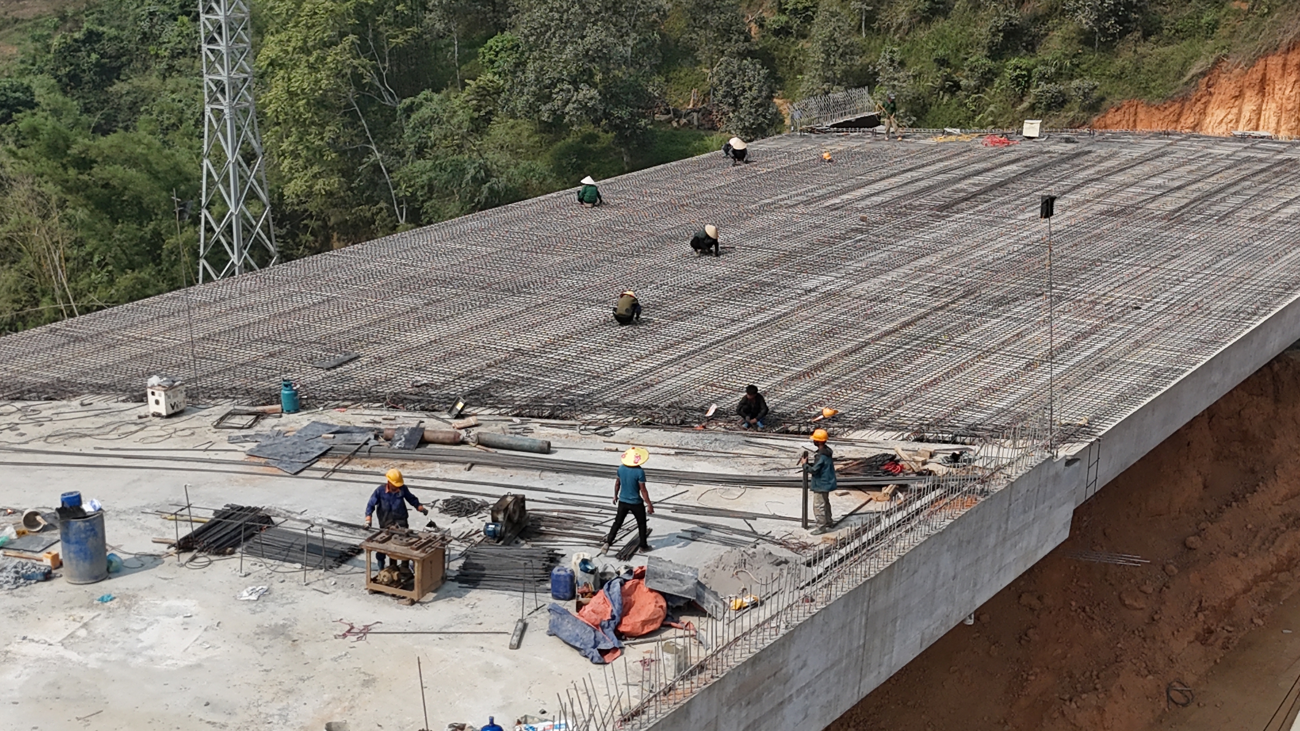 Nhiều kiến nghị để sớm đưa cao tốc Hữu Nghị - Chi Lăng và Đồng Đăng - Trà Lĩnh sớm về đích - Ảnh 2.
