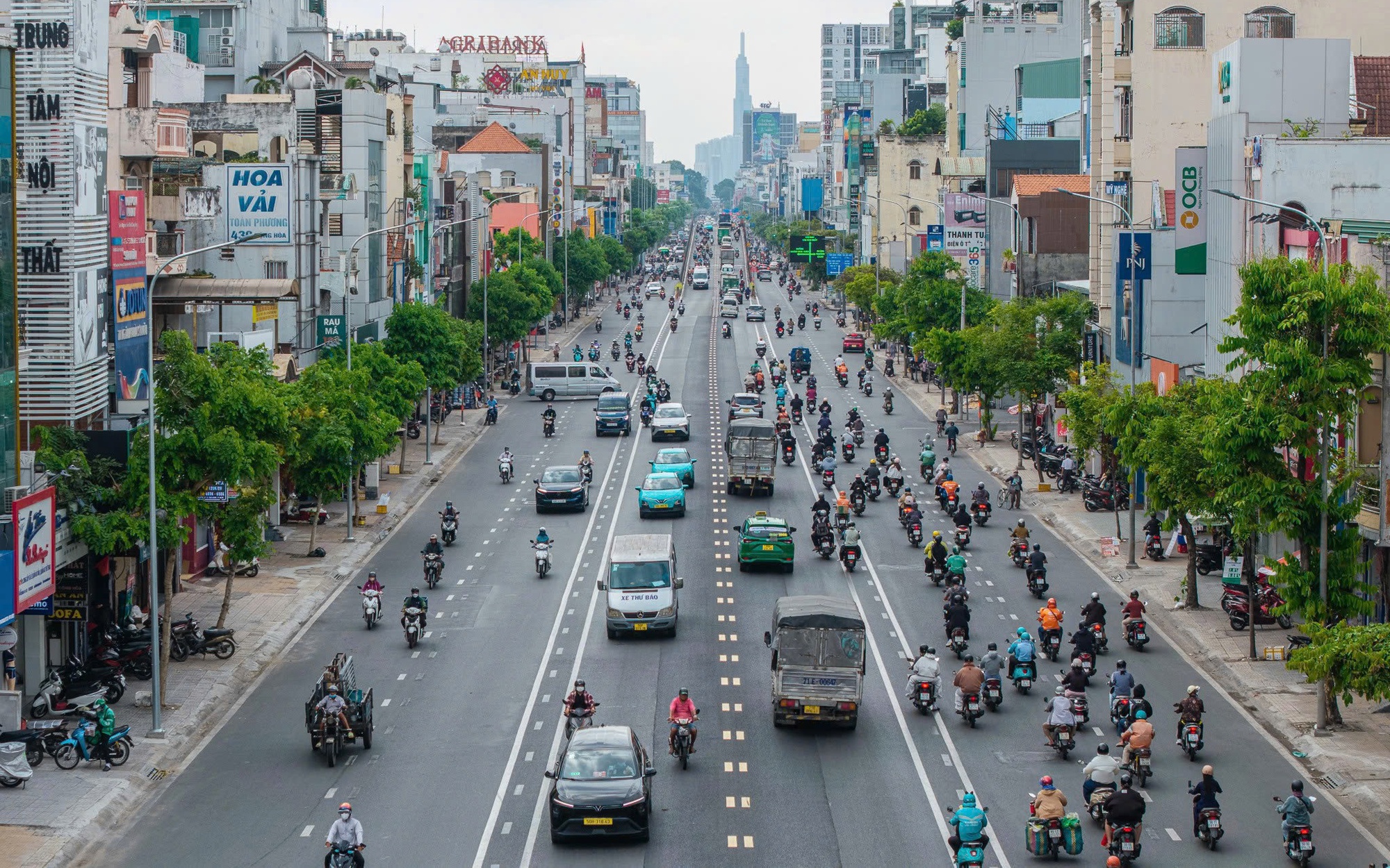 Linh hoạt phân luồng giao thông