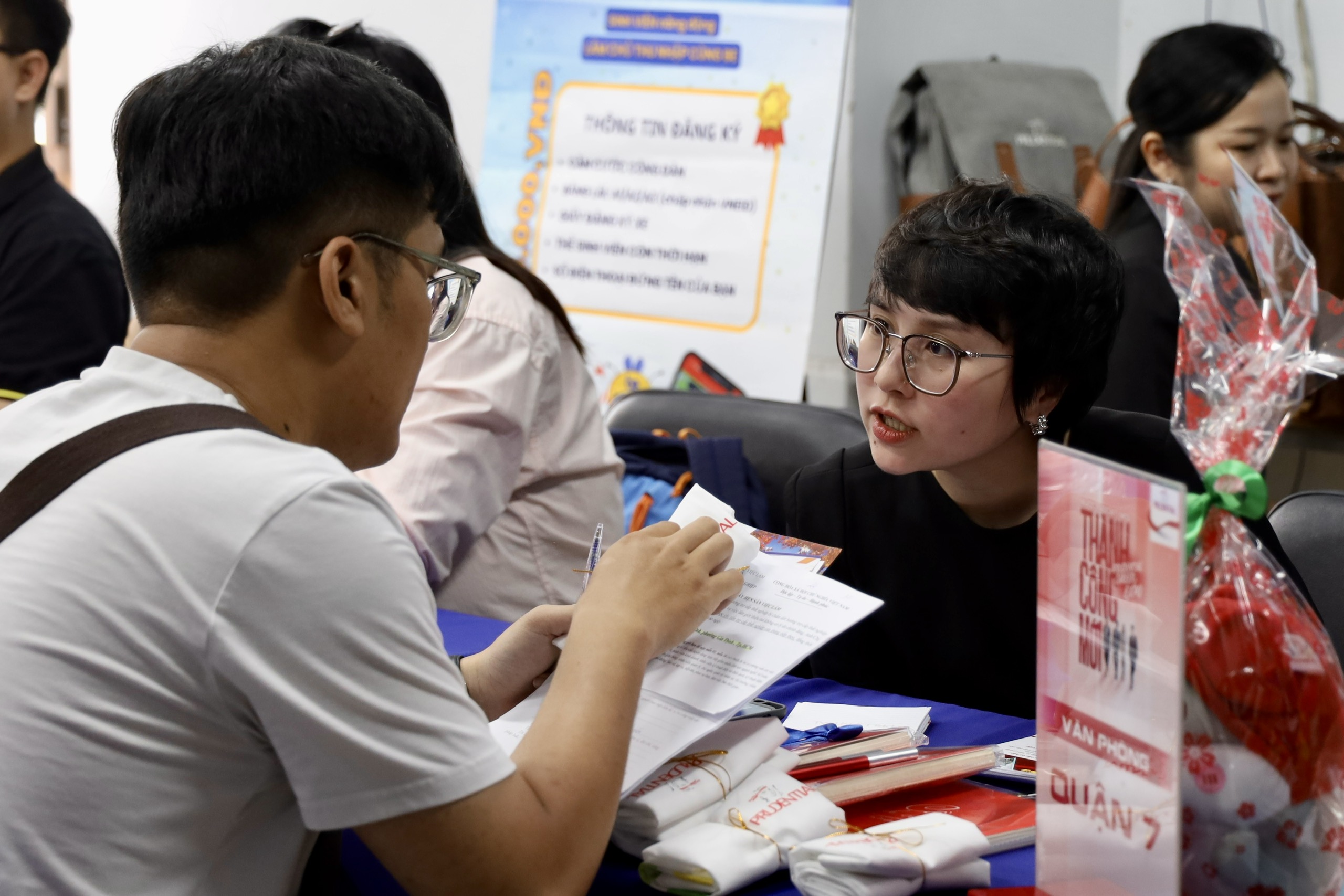 Đơn hàng tăng, cơ hội việc làm rộng mở - Ảnh 1.