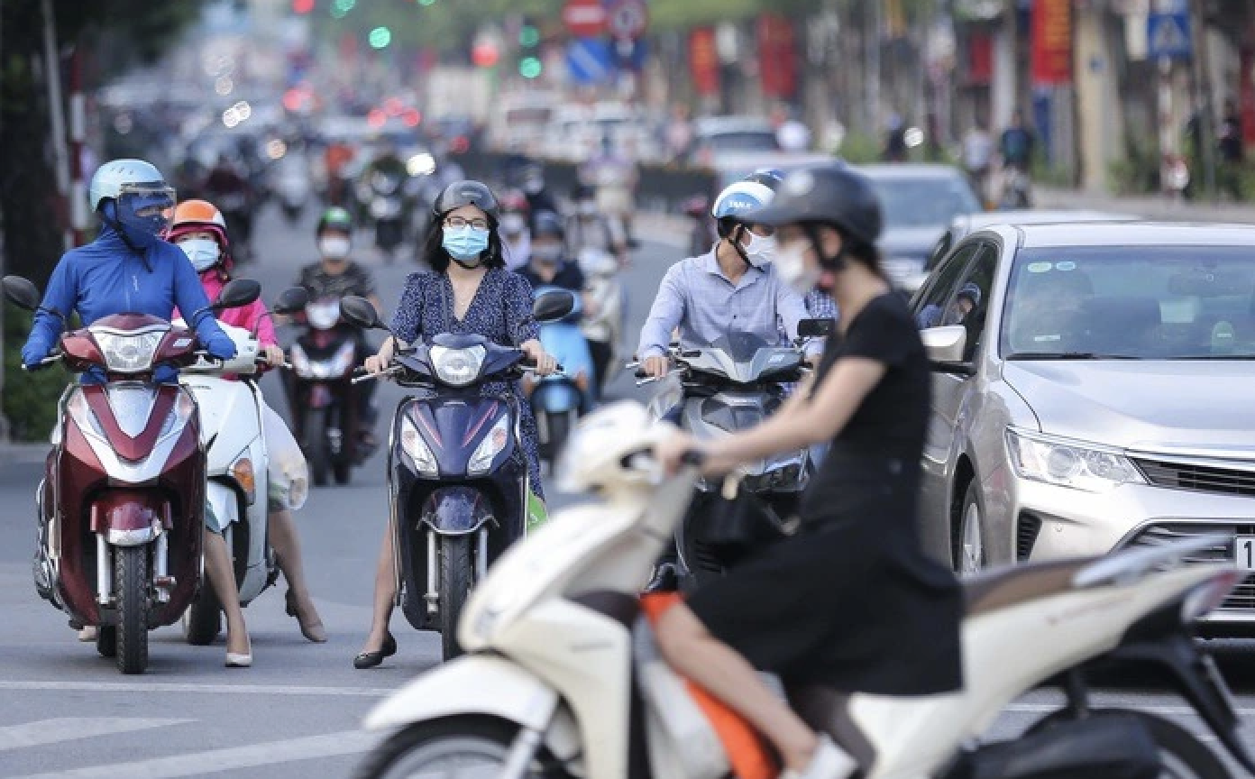Hà Nội lùi thời hạn cấm xe máy xăng tại 11 tuyến phố trong năm 2026 - Ảnh 3.