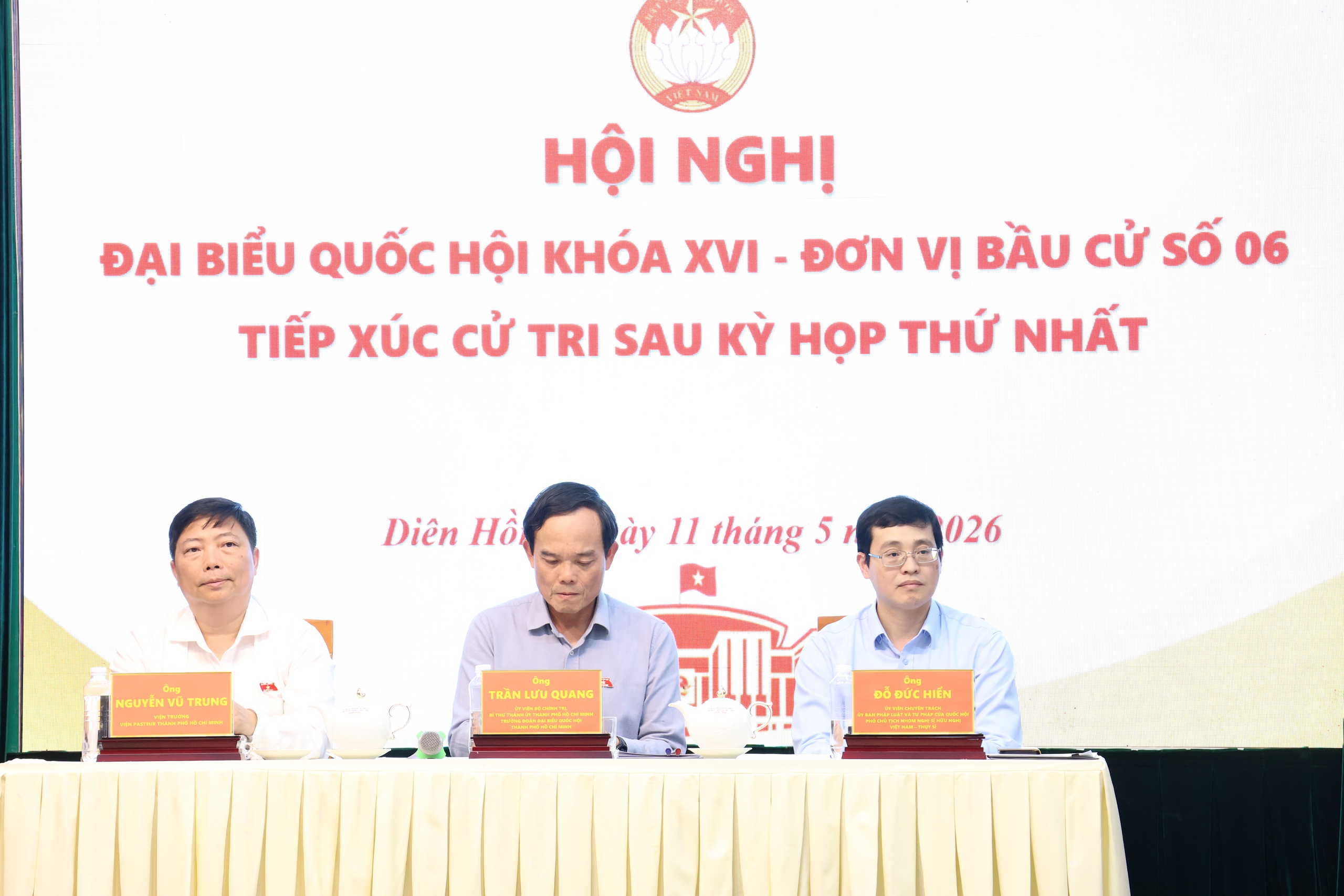 Bí thư Thành ủy TPHCM: Không cổ xúy tư duy "quản không được thì cấm" - Ảnh 2.