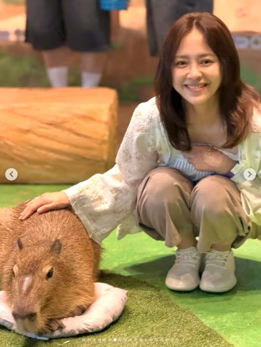 Minh tinh "Nhà vua và chàng hề" tái hôn với một bác sĩ - Ảnh 3.