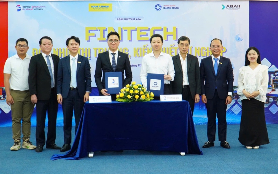 Trường ĐH Quang Trung bắt tay VBA và loạt doanh nghiệp: kiến tạo hệ sinh thái ESG và công nghệ xanh