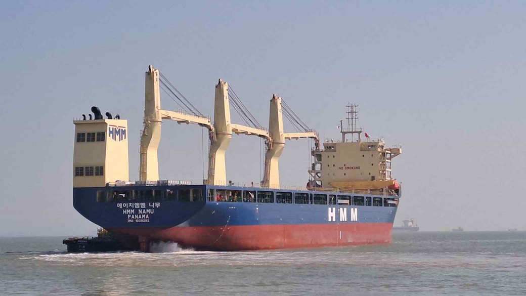 Chiến sự Trung Đông ngày 11-5: Tổng thống Iran vạch ra 3 con đường, Hàn Quốc sẽ đáp trả vụ ở Hormuz - Ảnh 2.